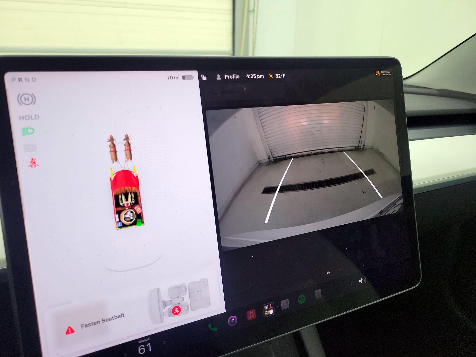 Thumbnail: 2022 Tesla Model 3 - 14