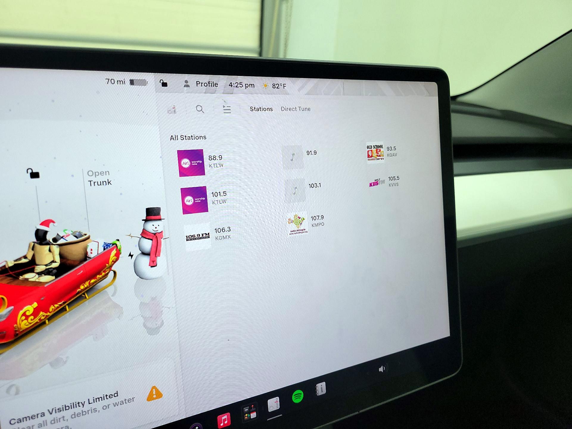Thumbnail: 2022 Tesla Model 3 - 15