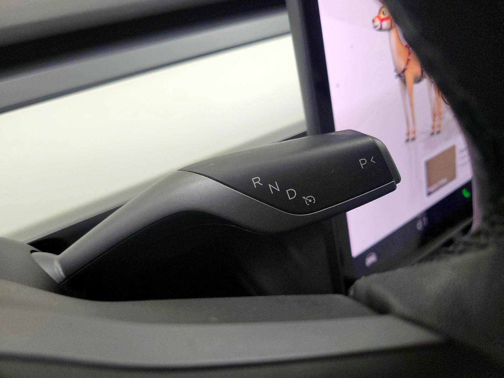 Thumbnail: 2022 Tesla Model 3 - 17