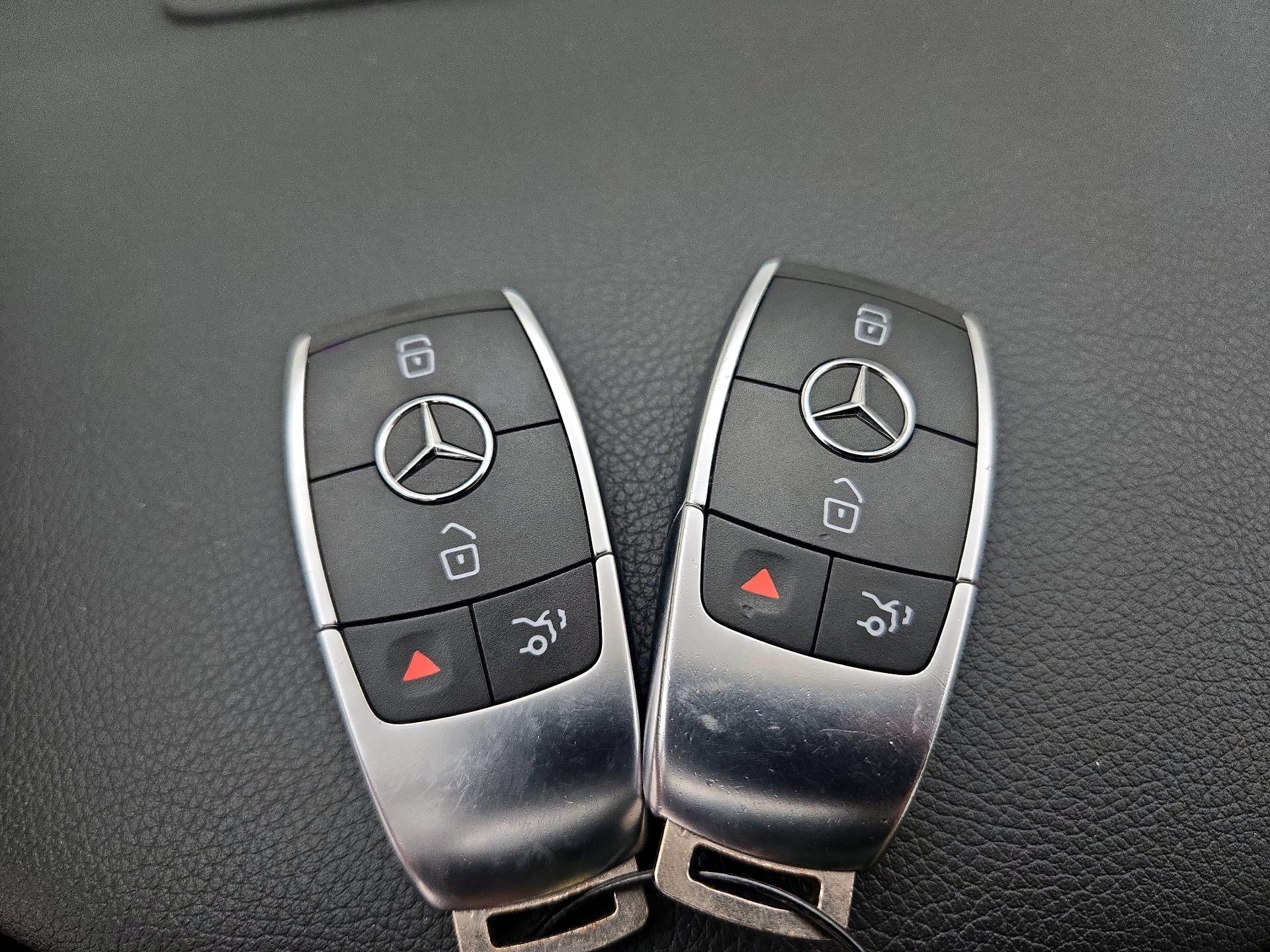 Thumbnail: 2021 Mercedes-Benz C-Class - 19