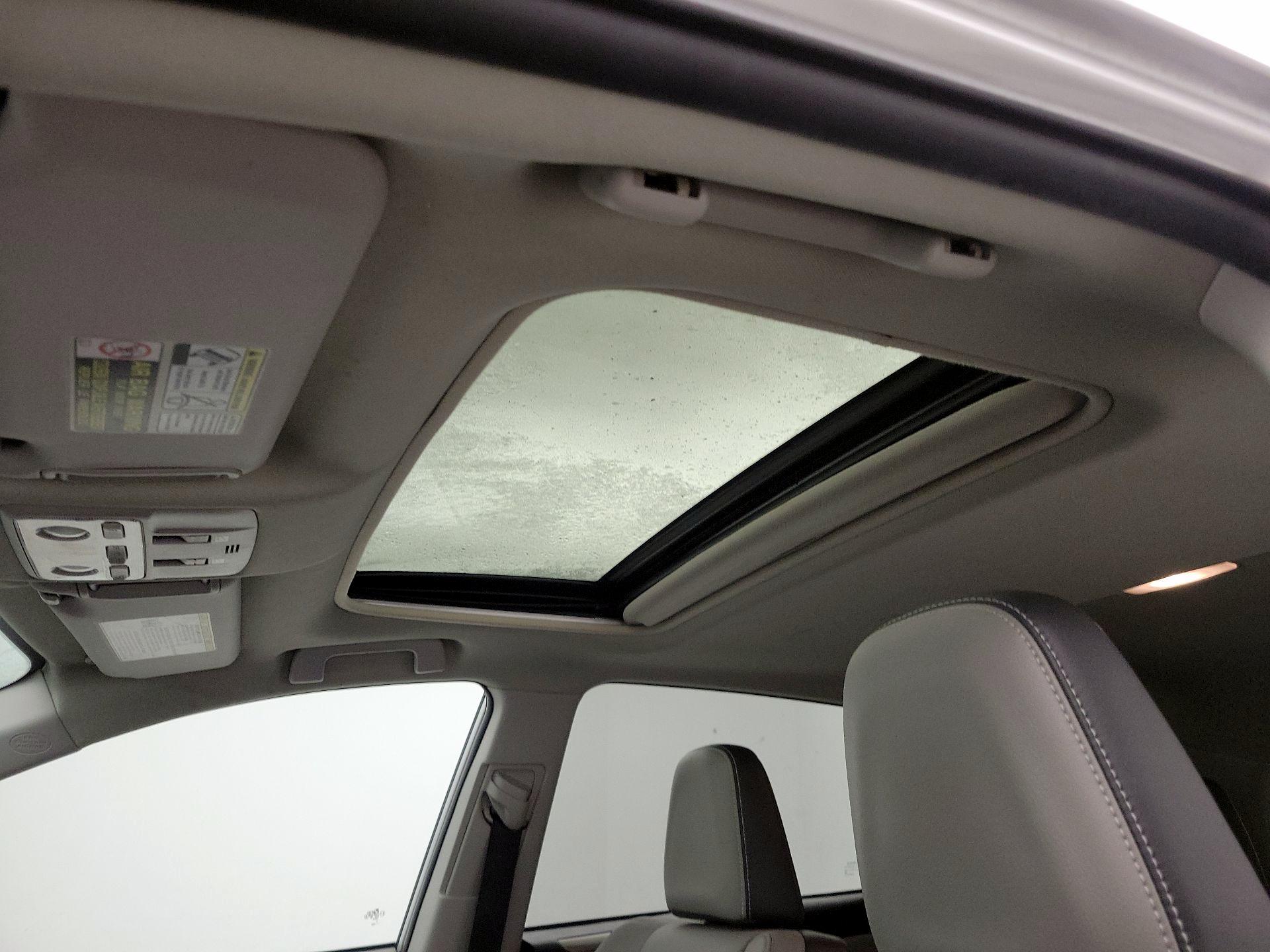 Thumbnail: 2014 Toyota RAV4 - 19