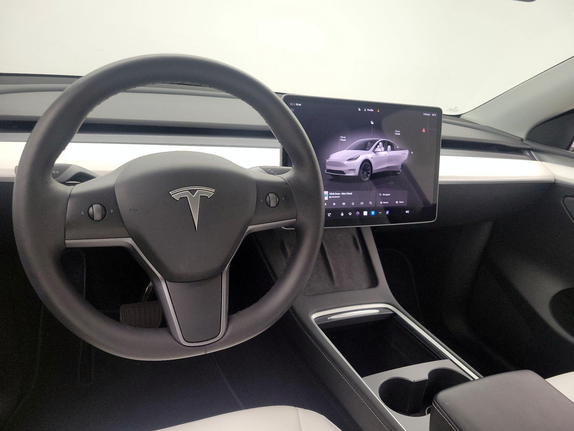 Thumbnail: 2023 Tesla Model Y - 9