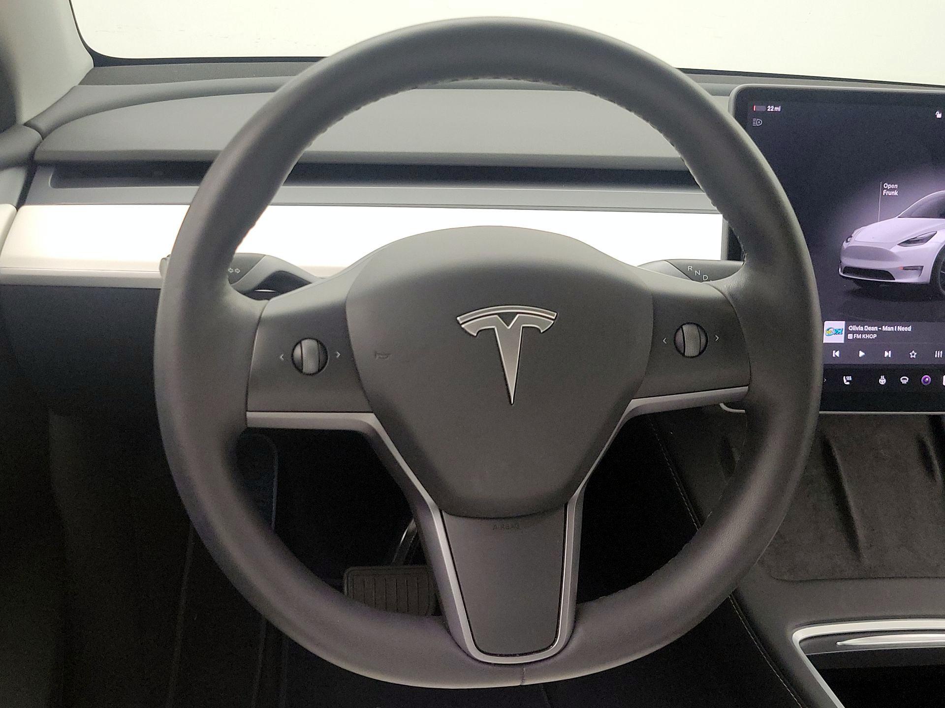 Thumbnail: 2023 Tesla Model Y - 10