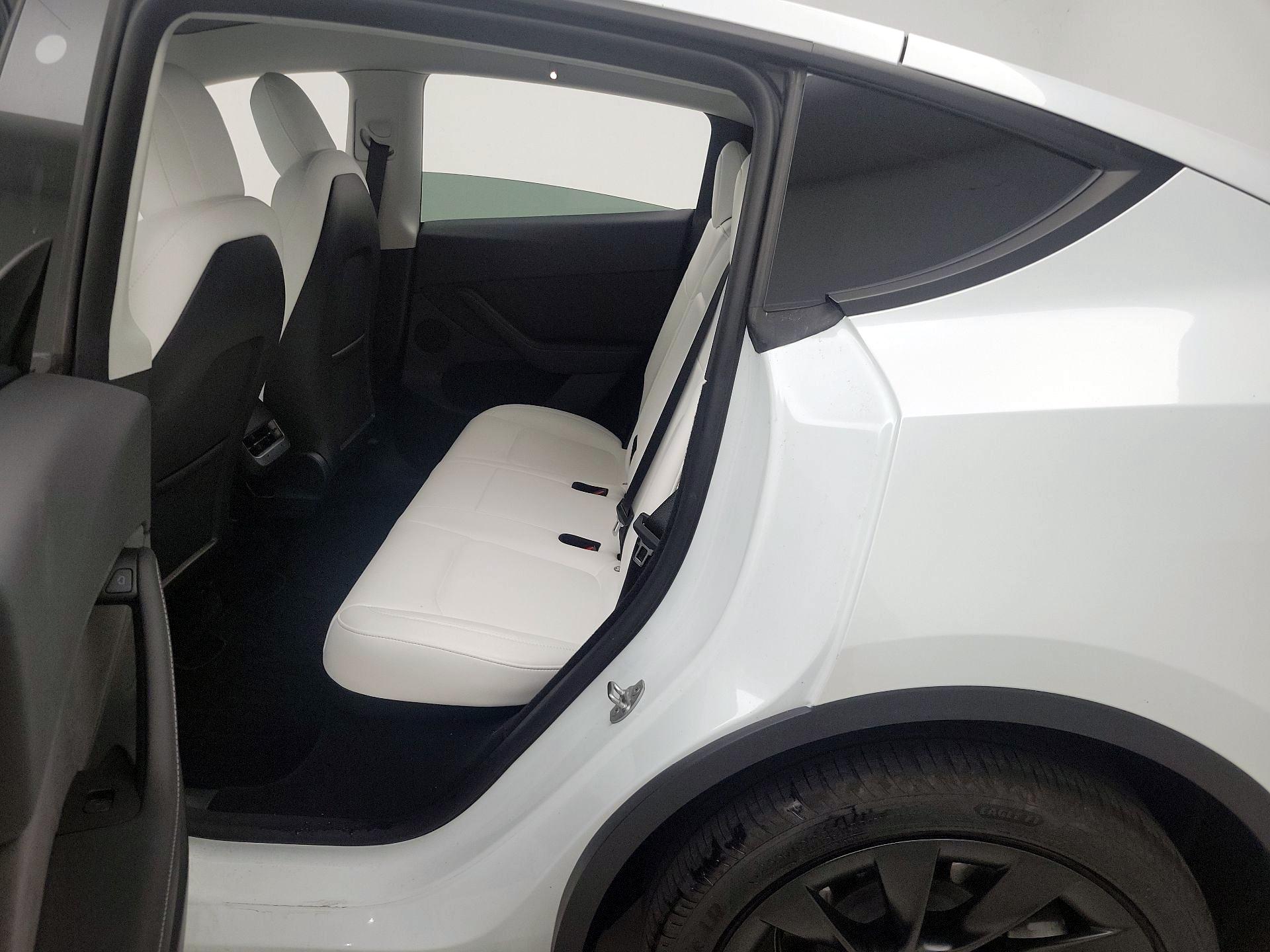Thumbnail: 2023 Tesla Model Y - 19