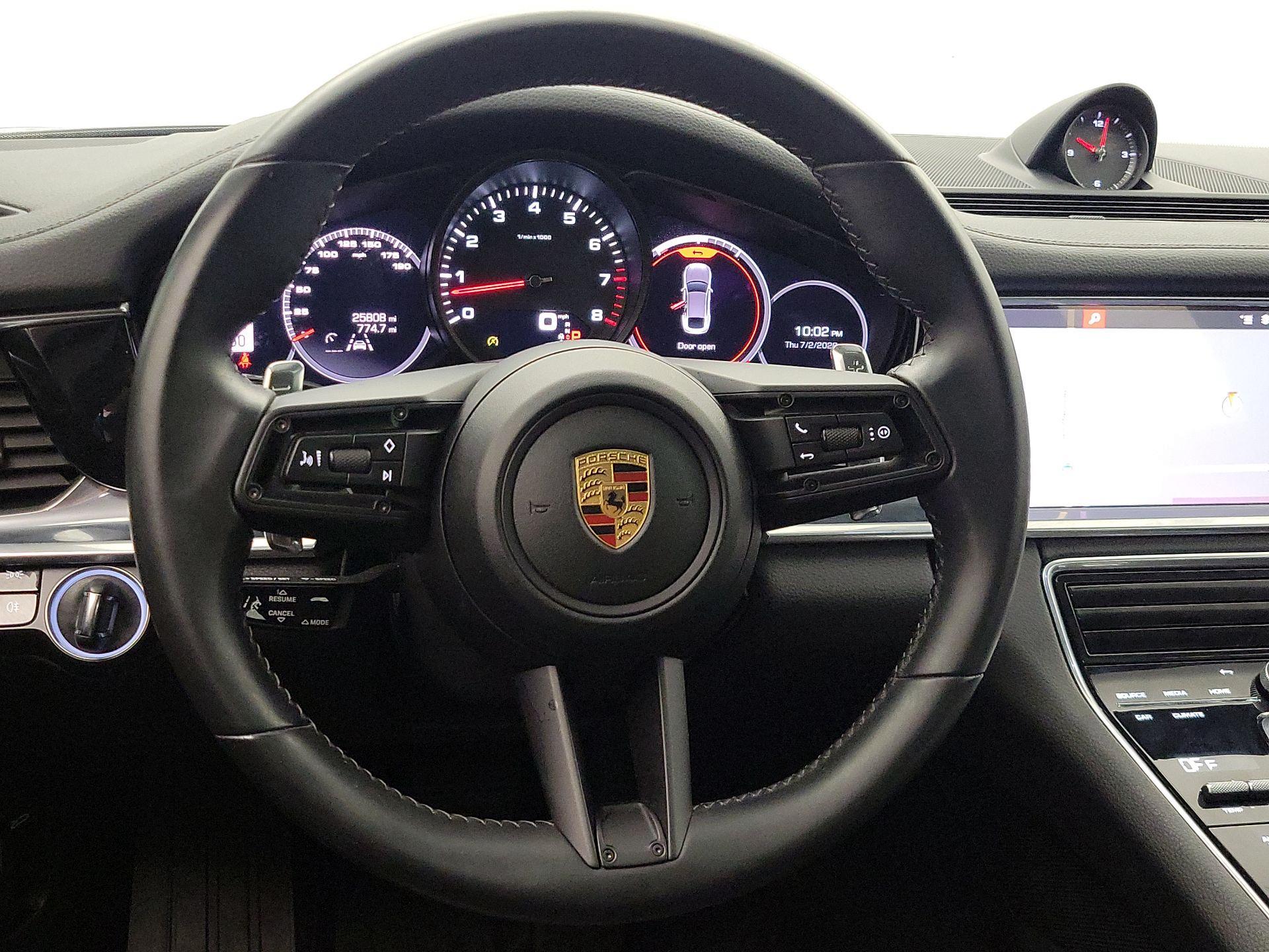Thumbnail: 2021 Porsche Panamera - 10