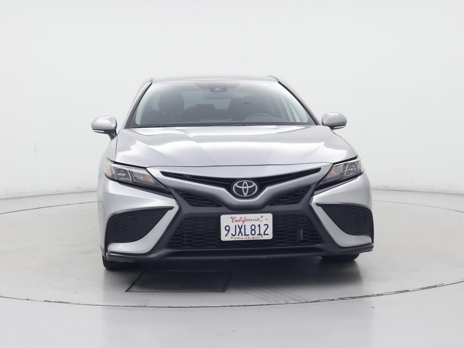2024 Toyota Camry SE - Photo 6