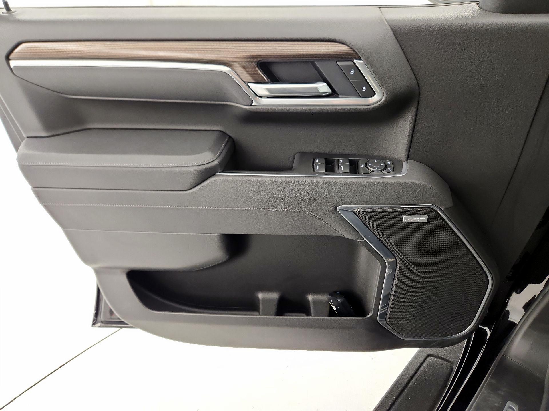 Thumbnail: 2025 Chevrolet Silverado 1500 - 12