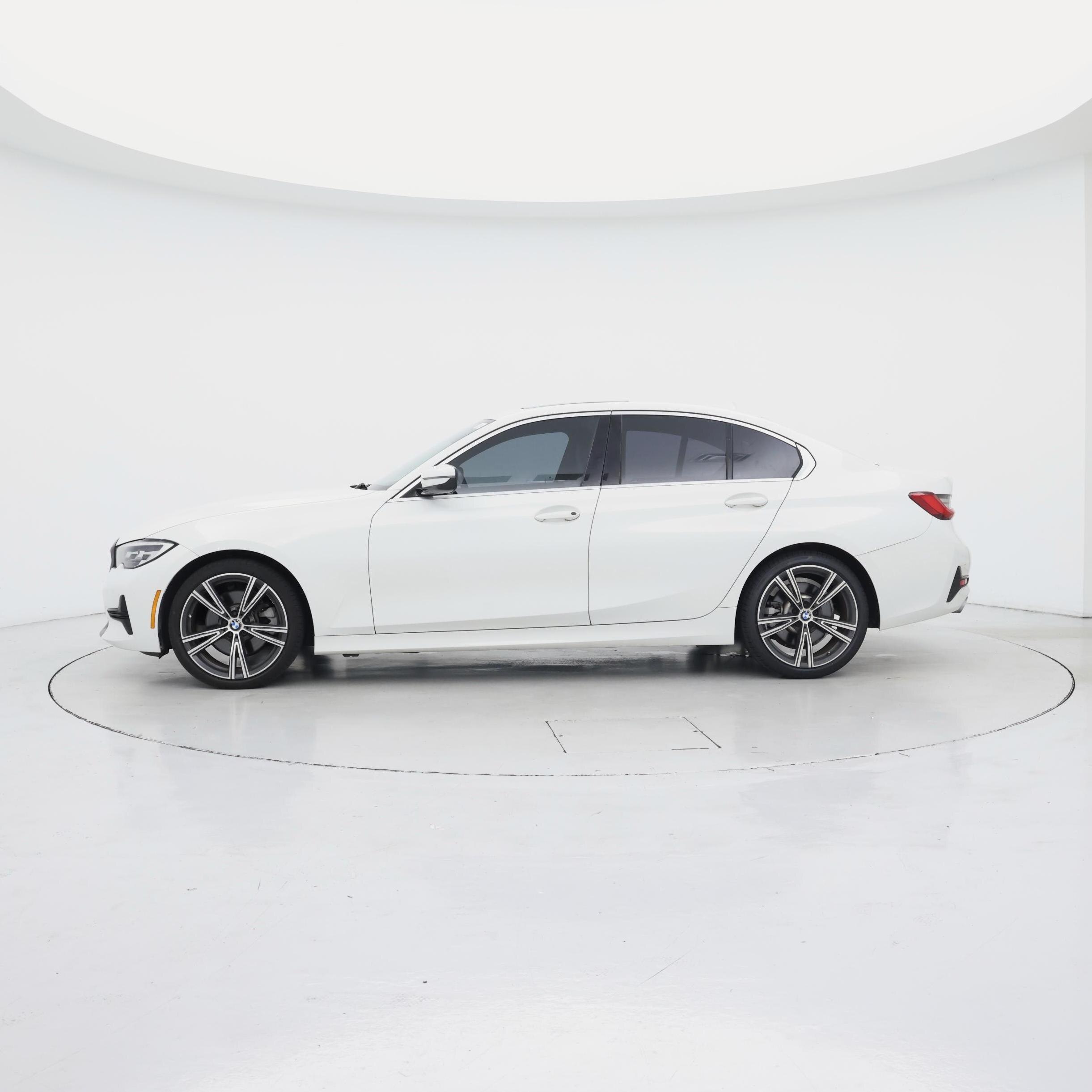 Thumbnail: 2020 BMW 3 Series - 3