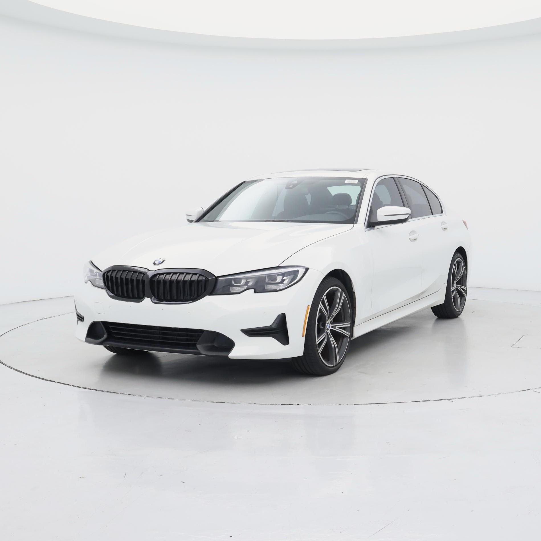 Thumbnail: 2020 BMW 3 Series - 4