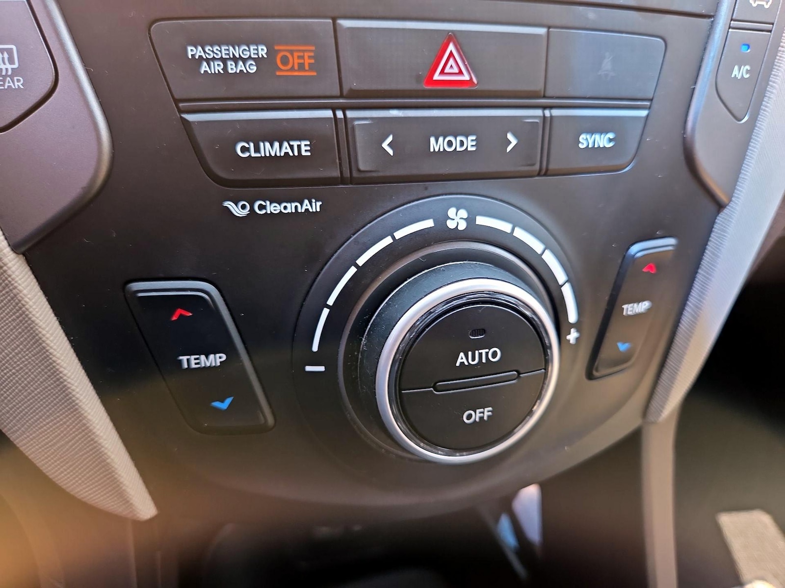 2017 Hyundai Santa Fe Sport - Photo 17