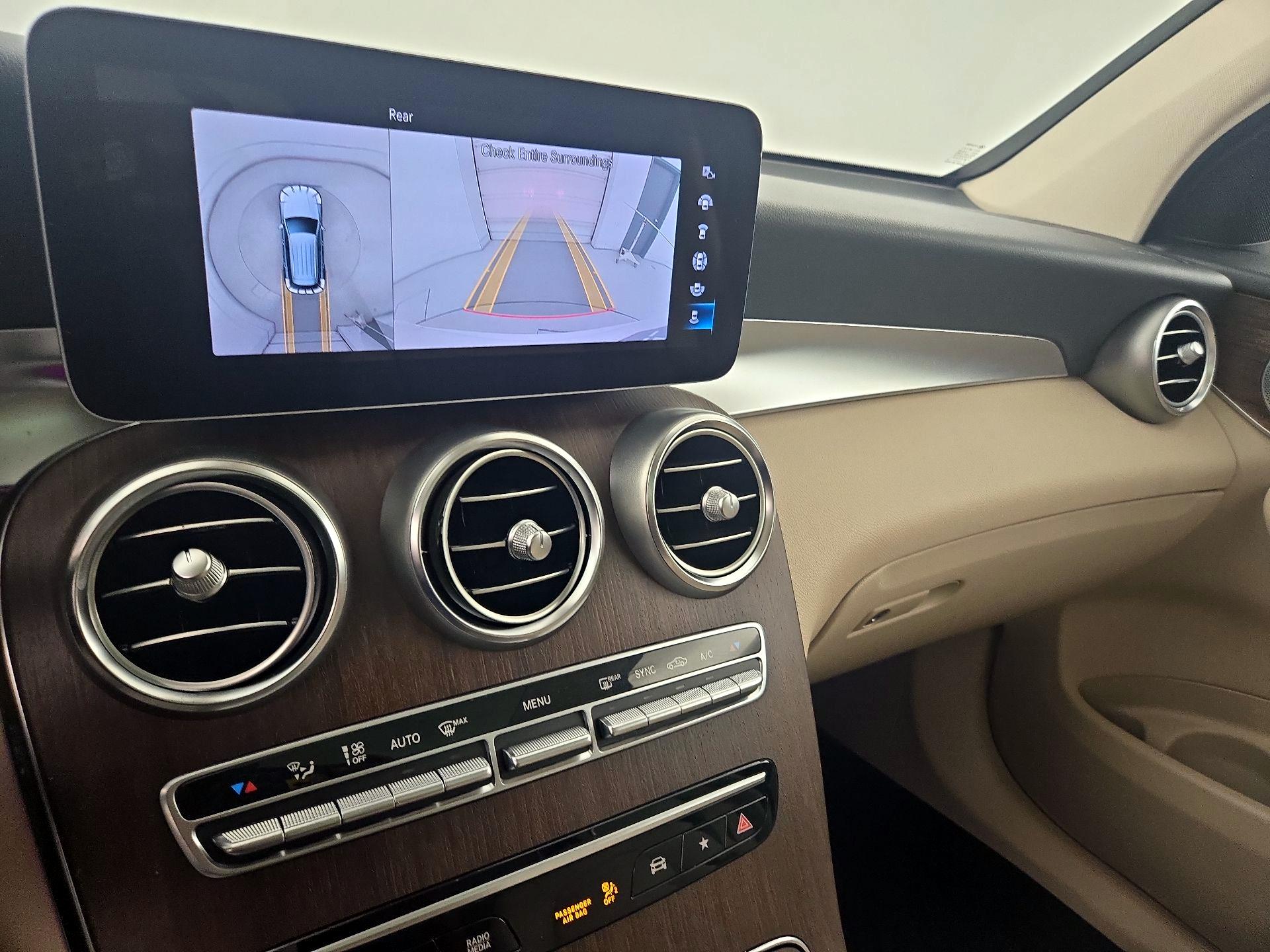 Thumbnail: 2020 Mercedes-Benz GLC - 15