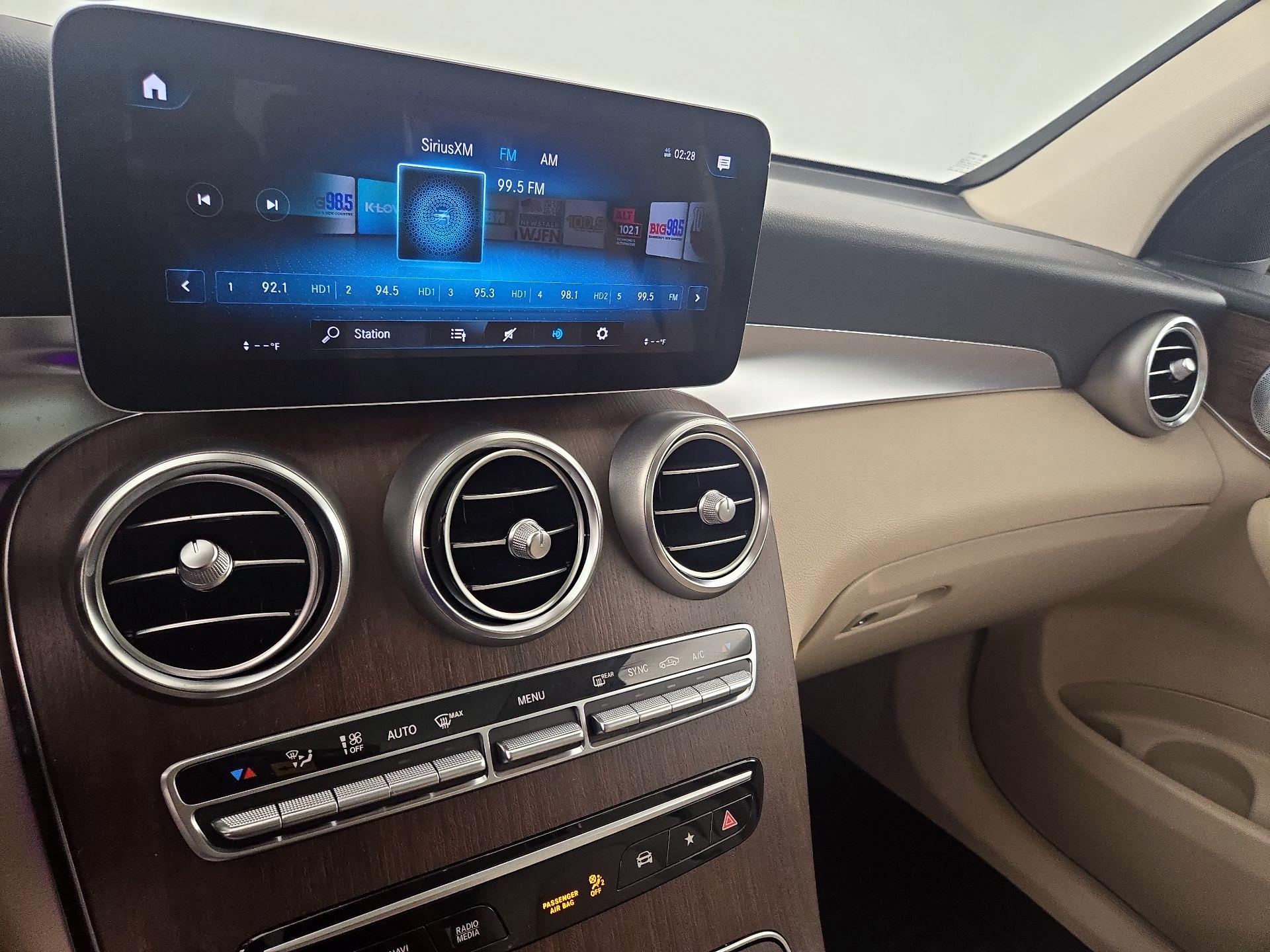Thumbnail: 2020 Mercedes-Benz GLC - 16