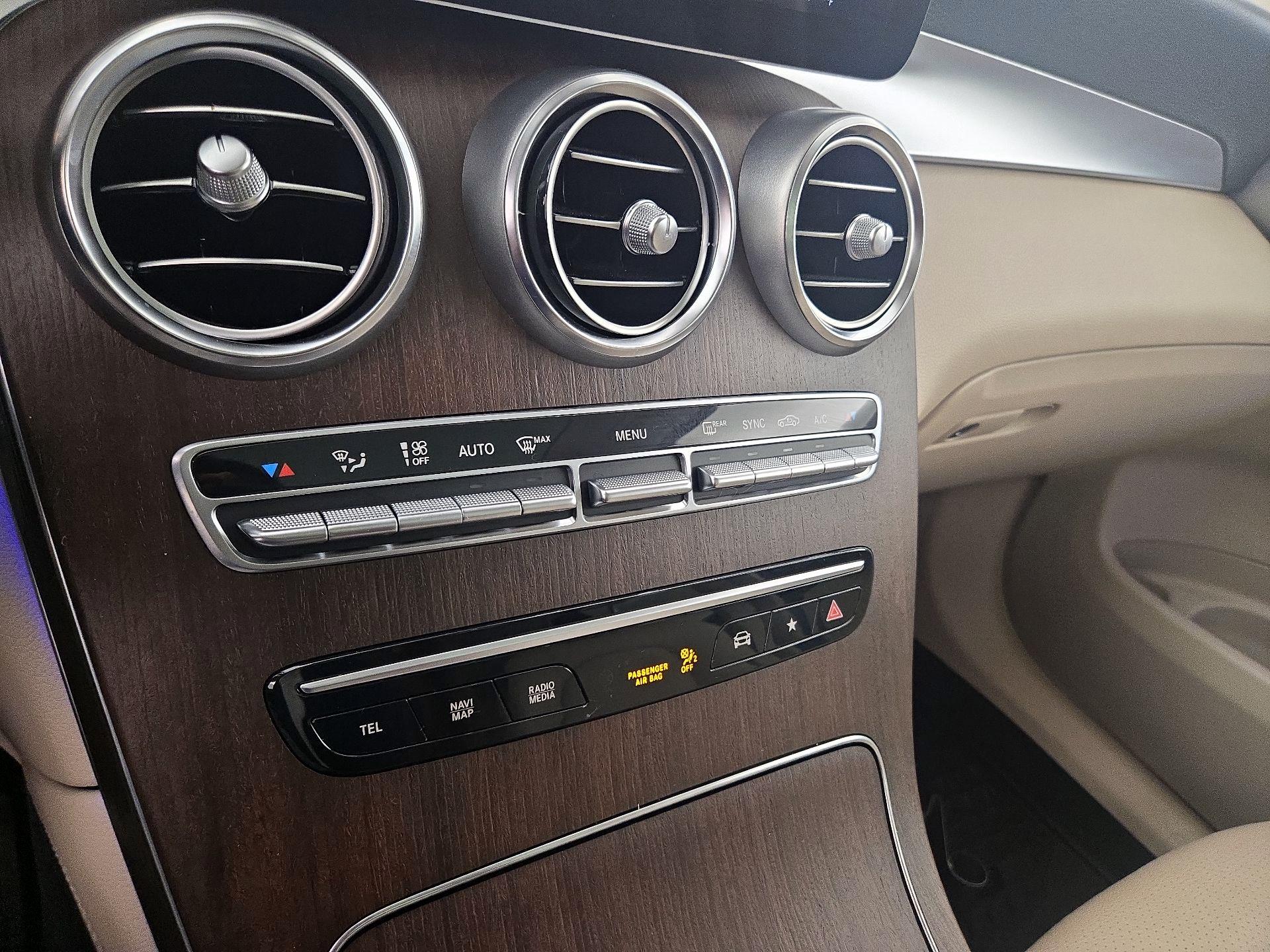 Thumbnail: 2020 Mercedes-Benz GLC - 17