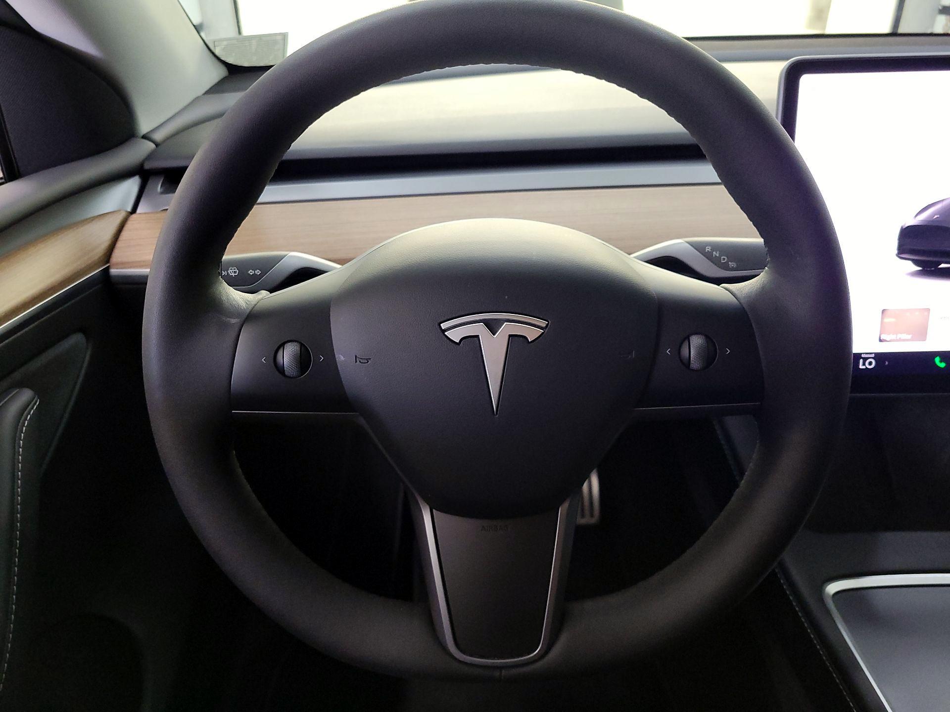 Thumbnail: 2022 Tesla Model Y - 10