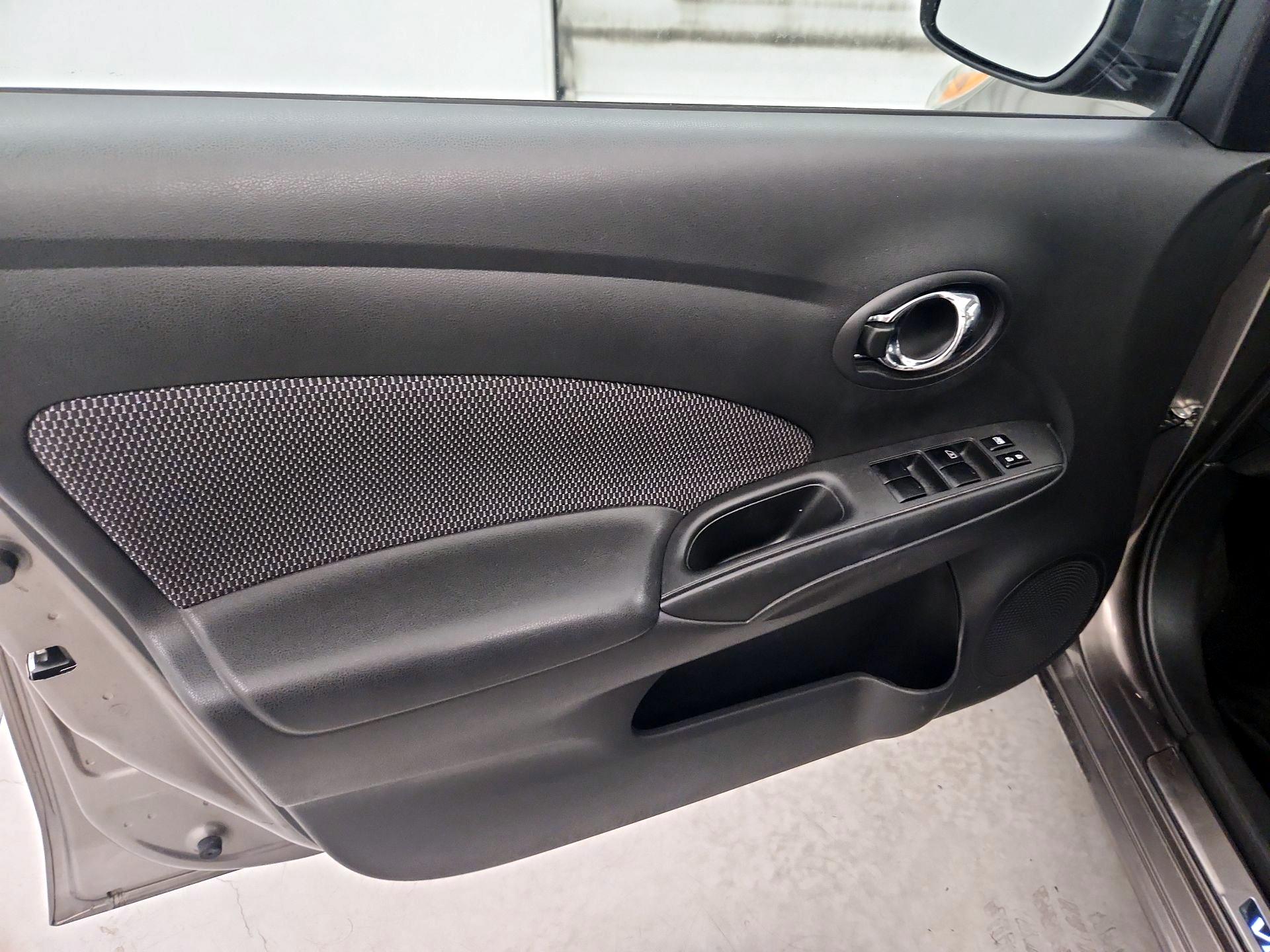 Thumbnail: 2015 Nissan Versa - 12