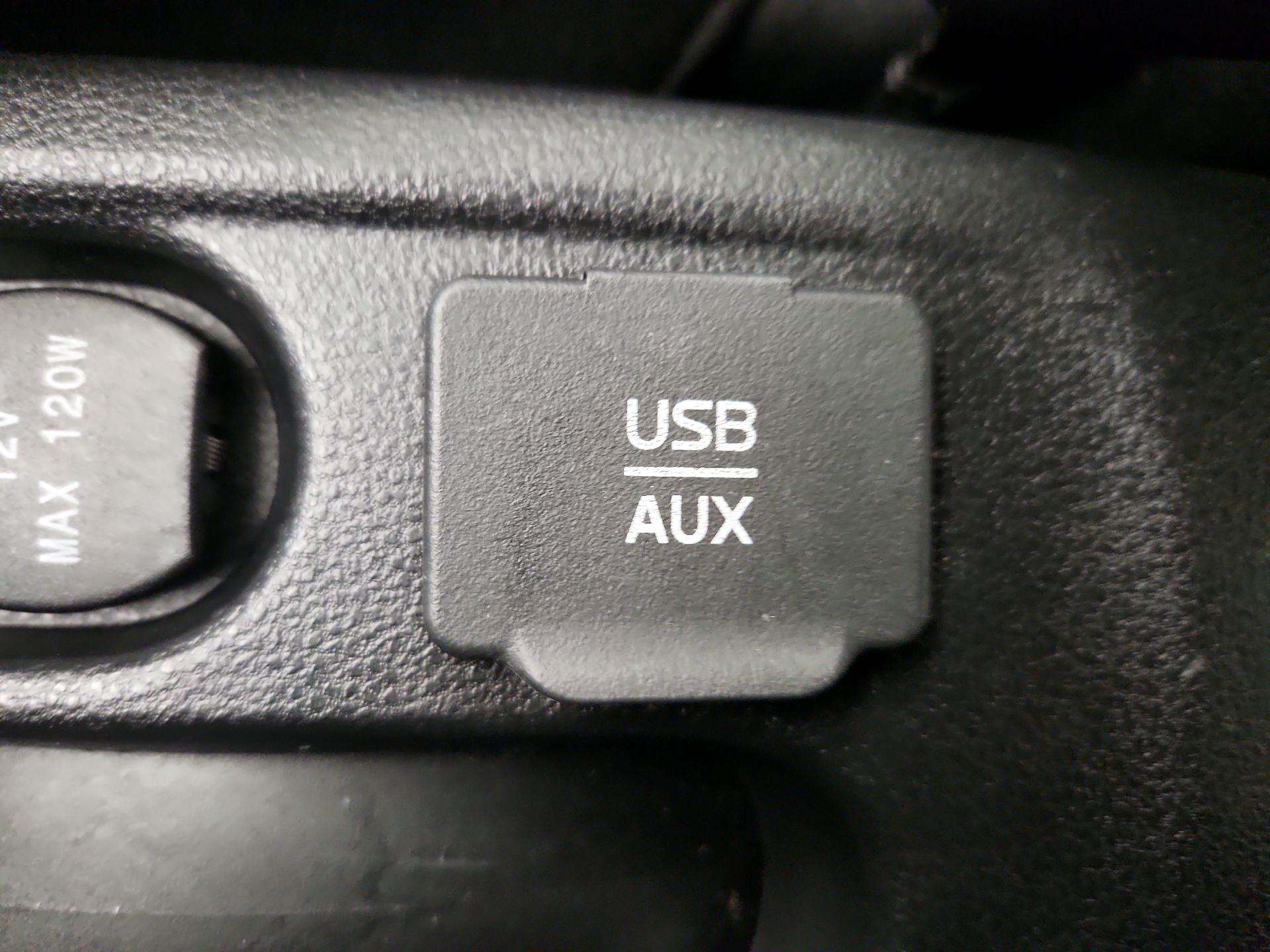 Thumbnail: 2015 Nissan Versa - 17