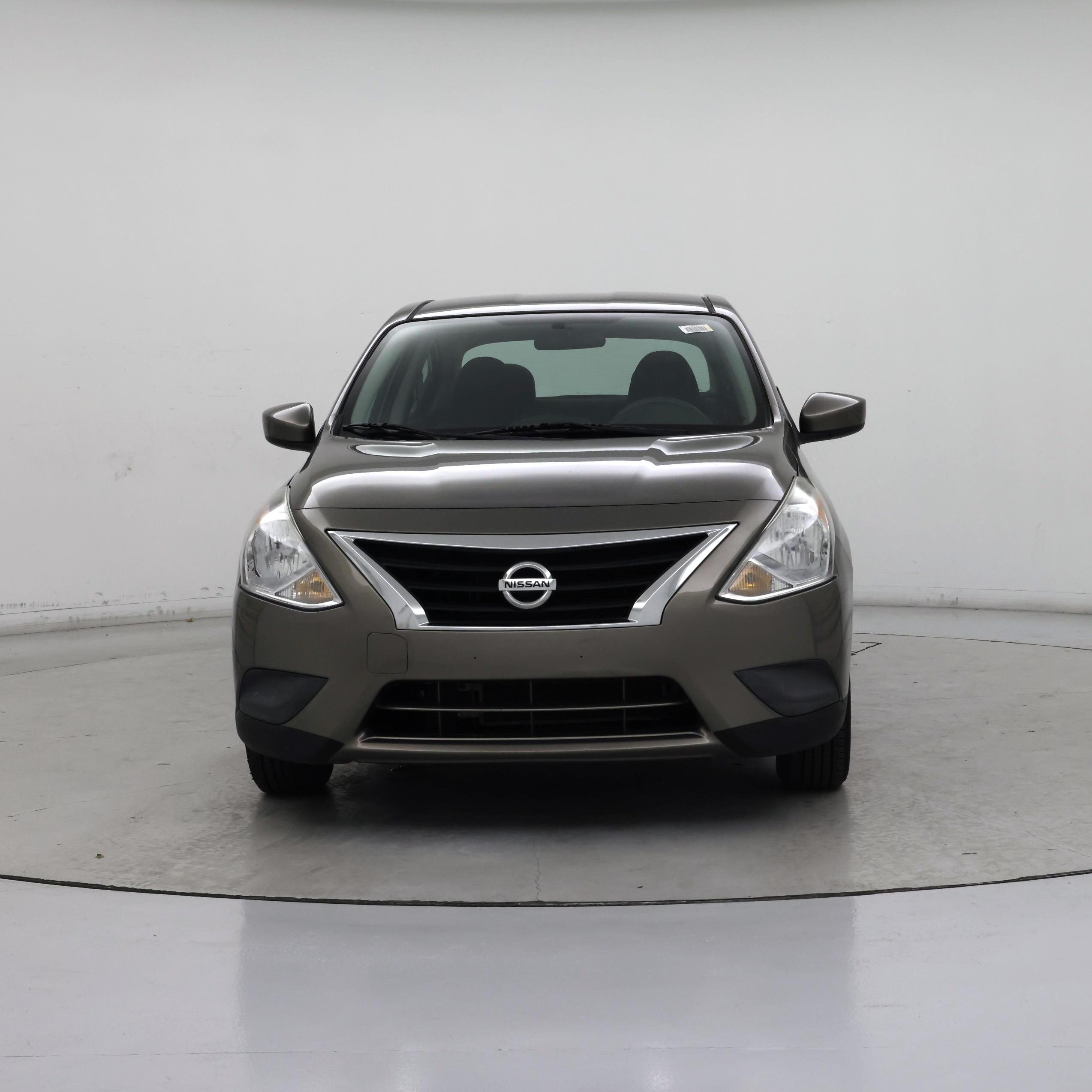 Thumbnail: 2015 Nissan Versa - 5