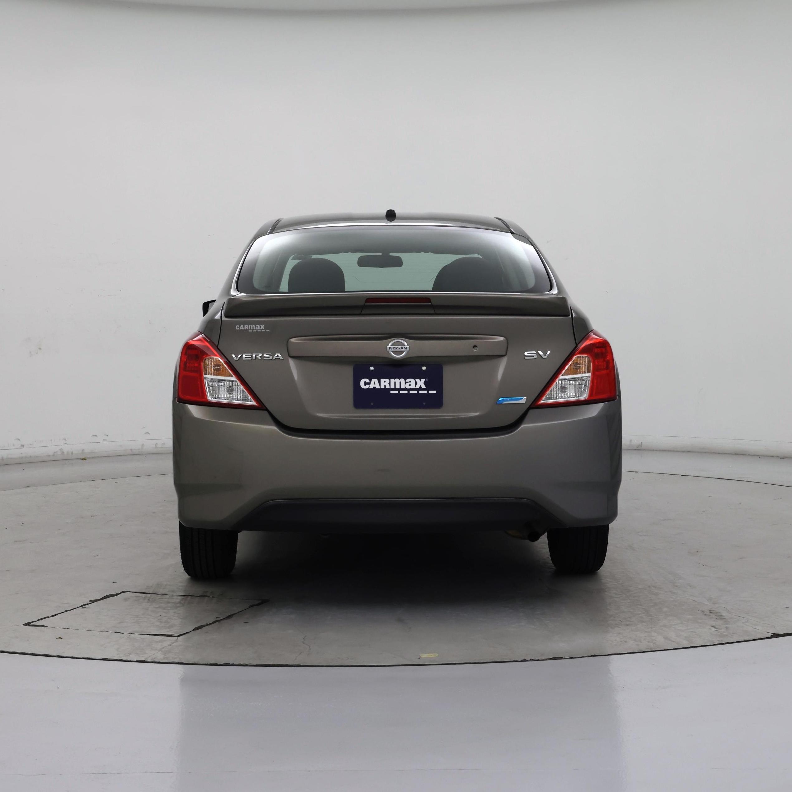 Thumbnail: 2015 Nissan Versa - 6