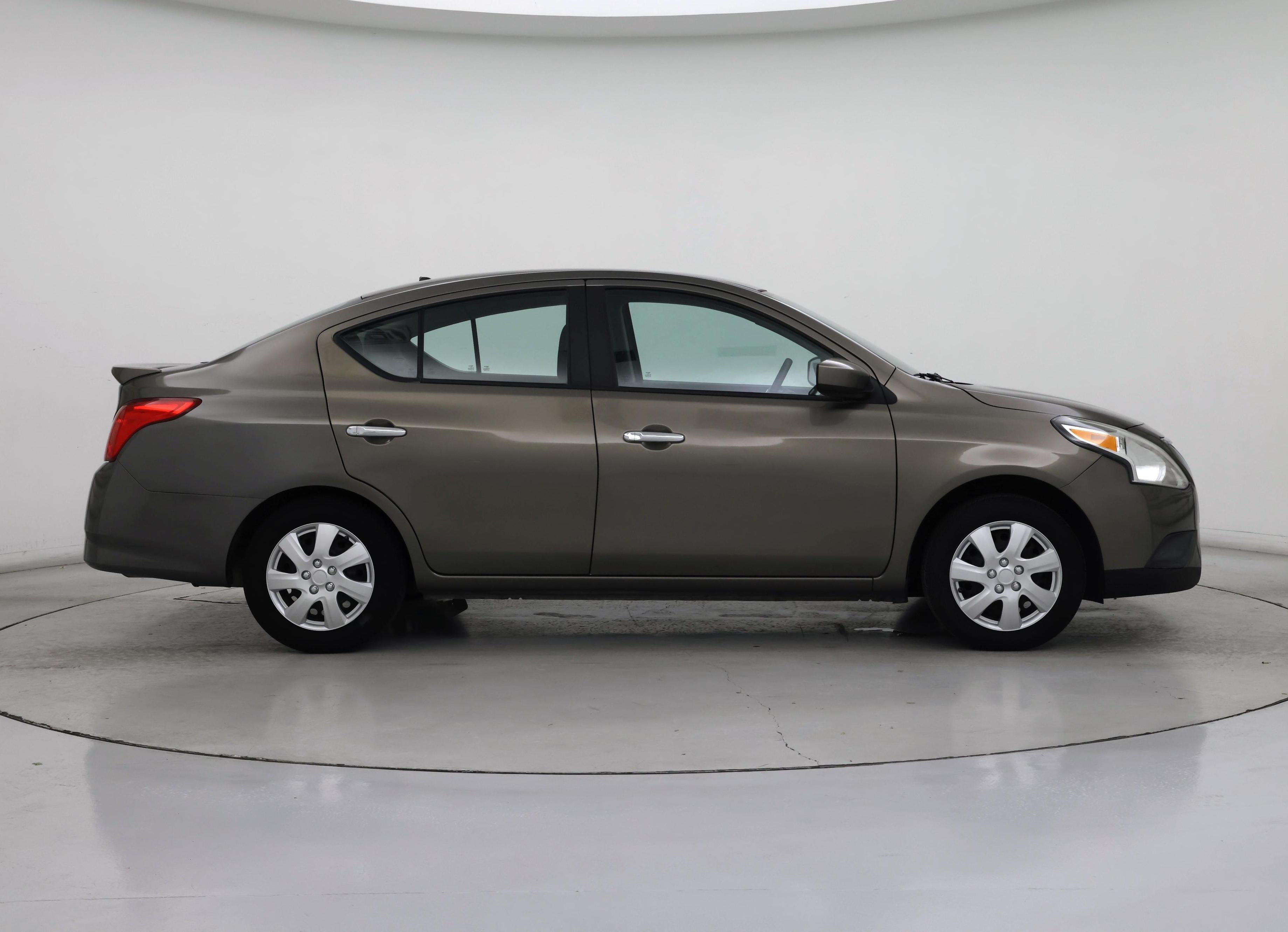 Thumbnail: 2015 Nissan Versa - 7