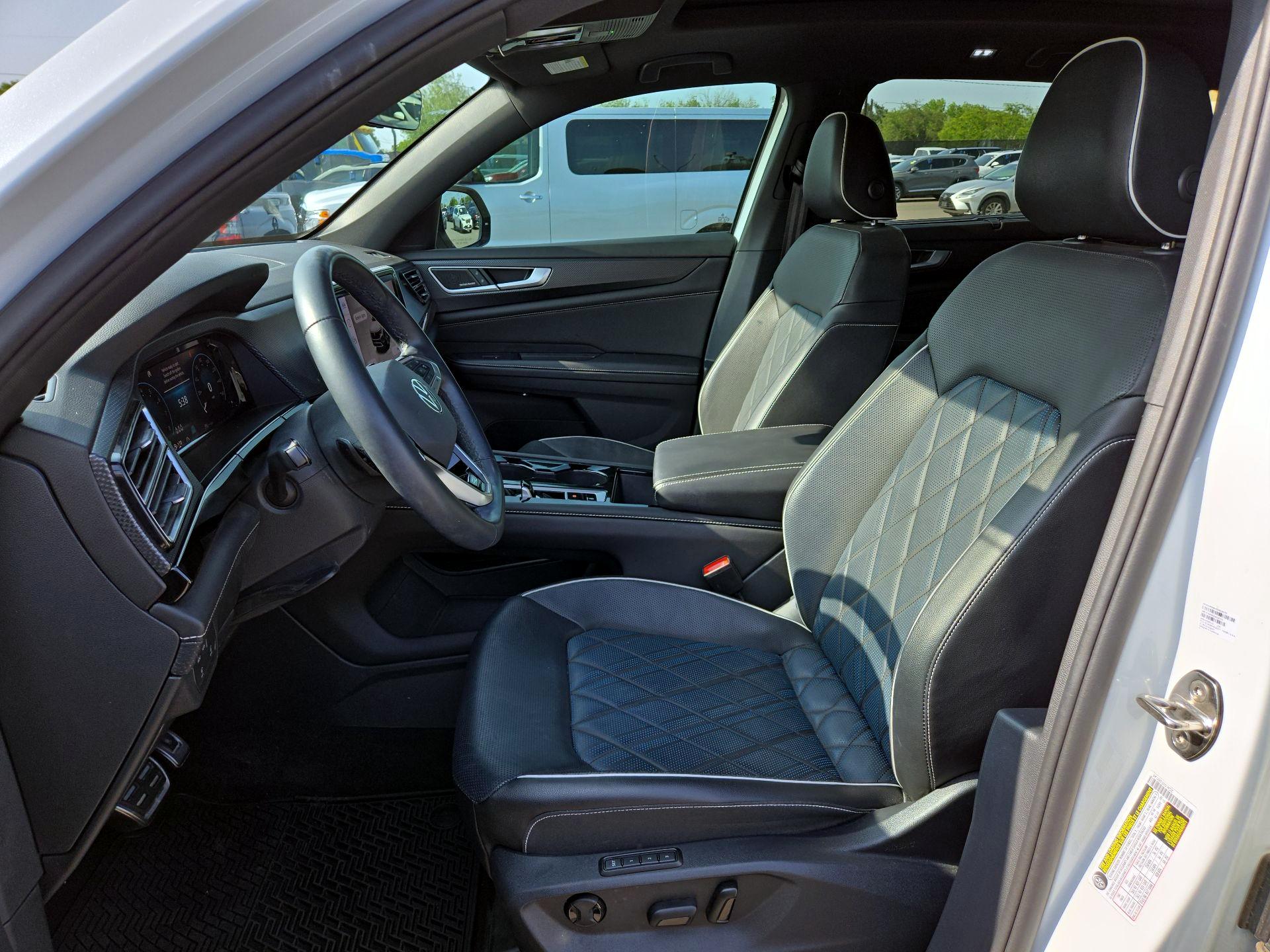 Thumbnail: 2024 Volkswagen Atlas - 9