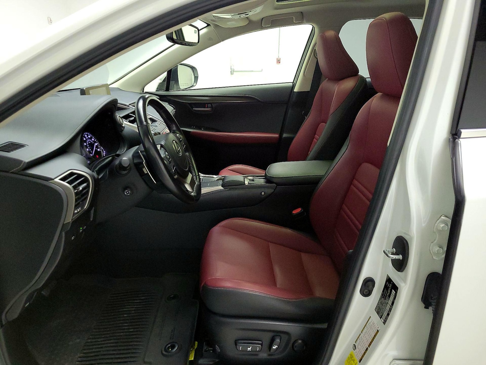 Power Seat(s) & Side Airbags