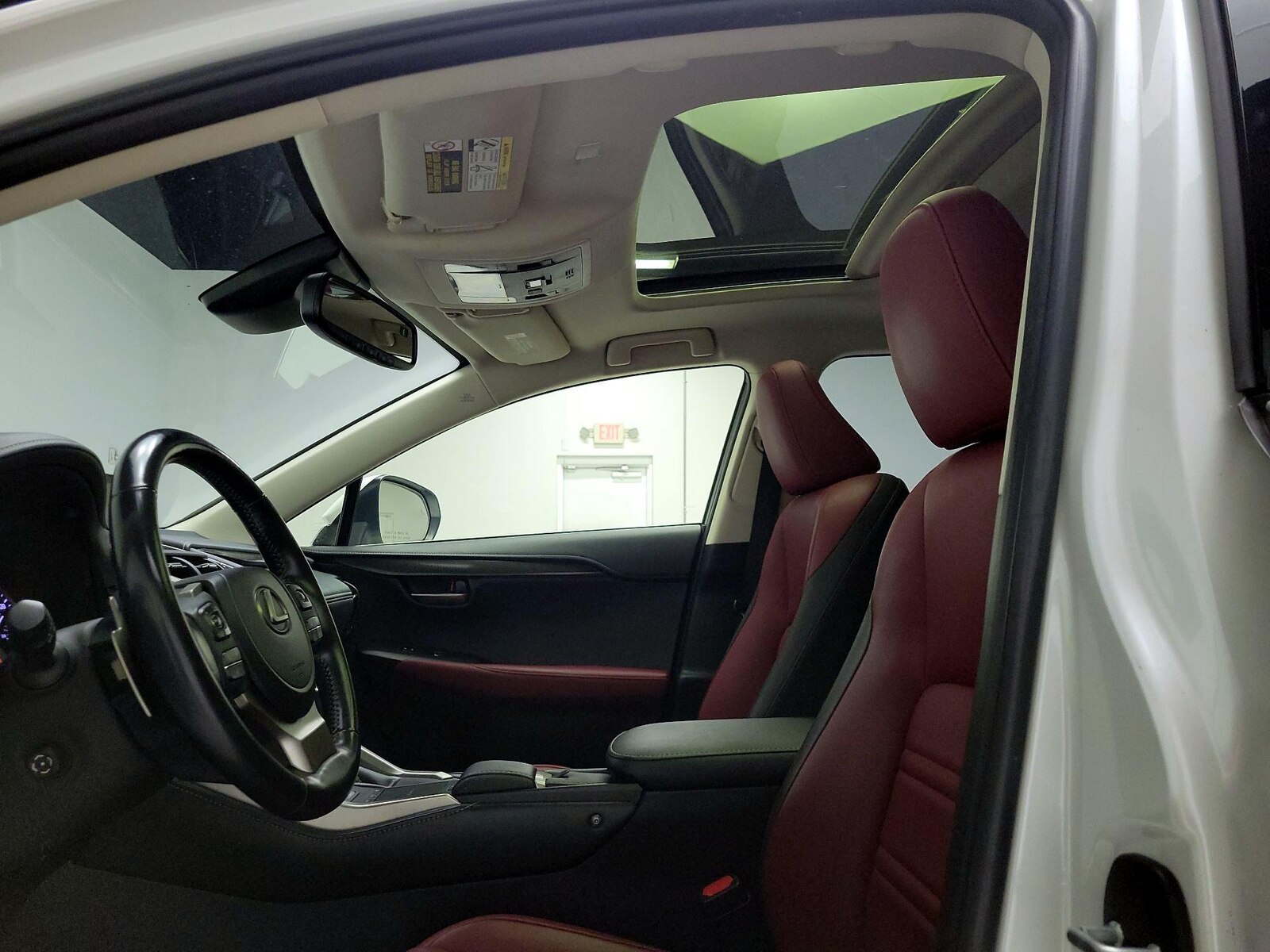 Sunroof(s) & Overhead Airbags