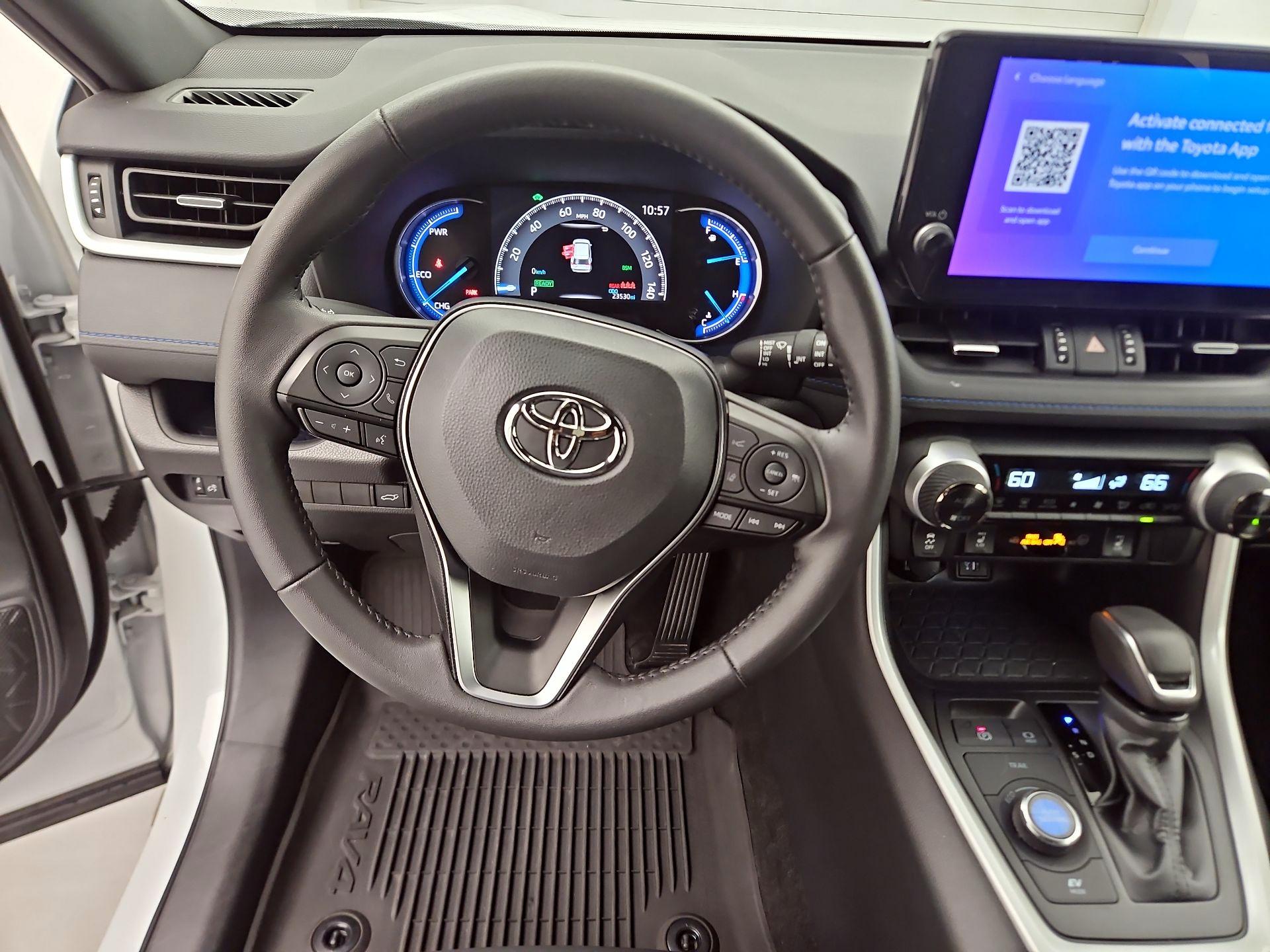 Thumbnail: 2025 Toyota RAV4 - 10