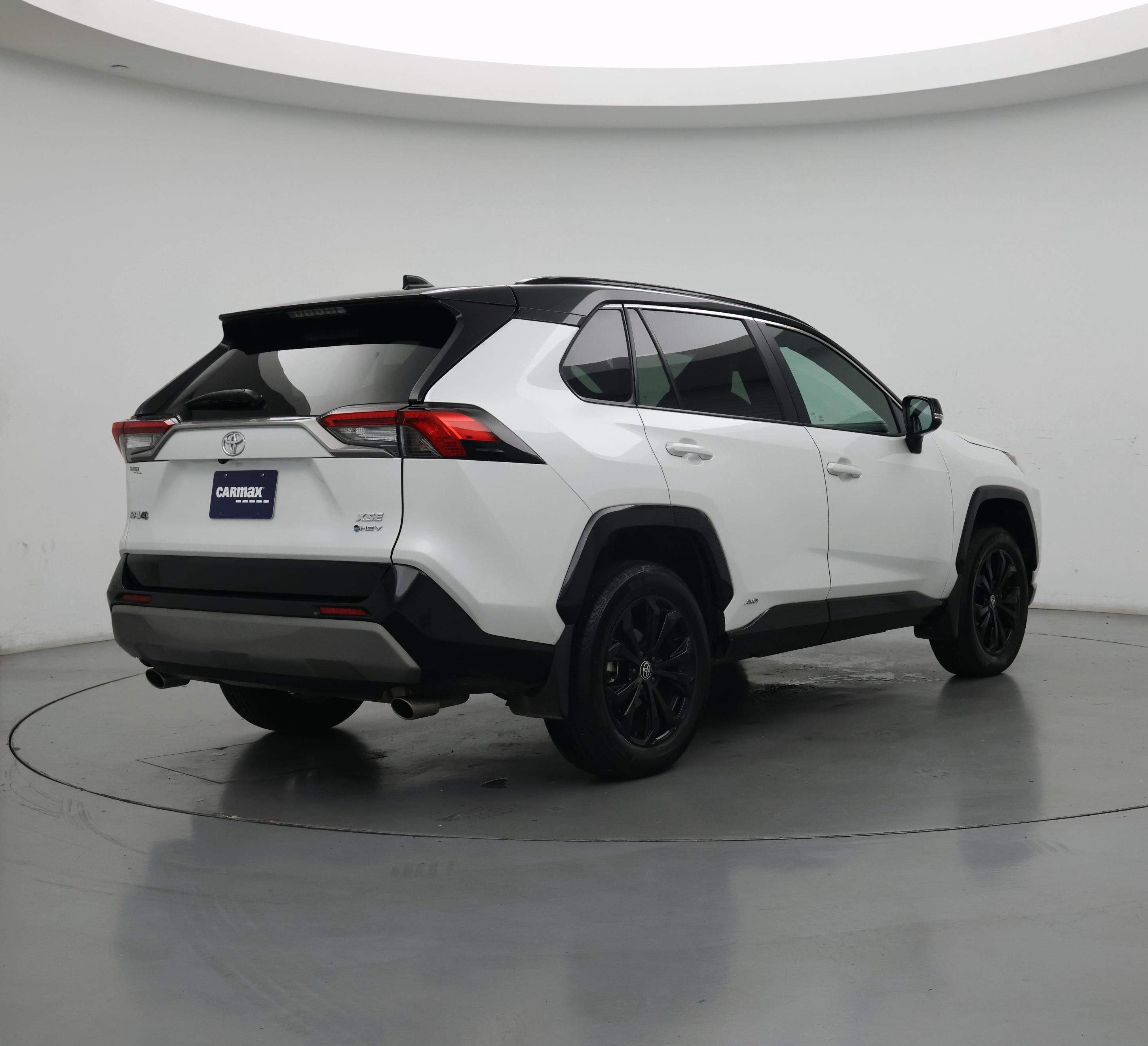 Thumbnail: 2025 Toyota RAV4 - 8