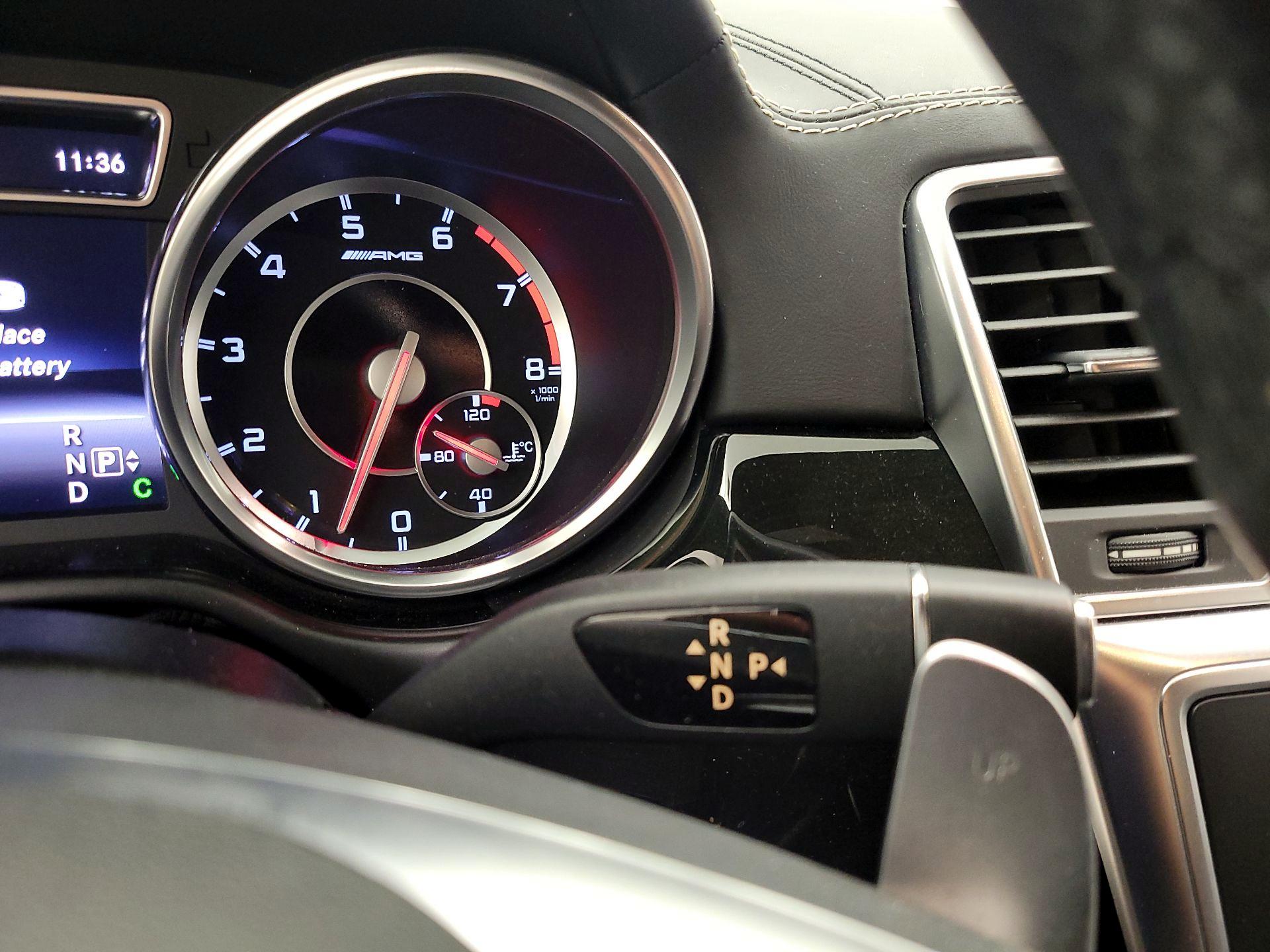 Thumbnail: 2015 Mercedes-Benz M-Class - 17