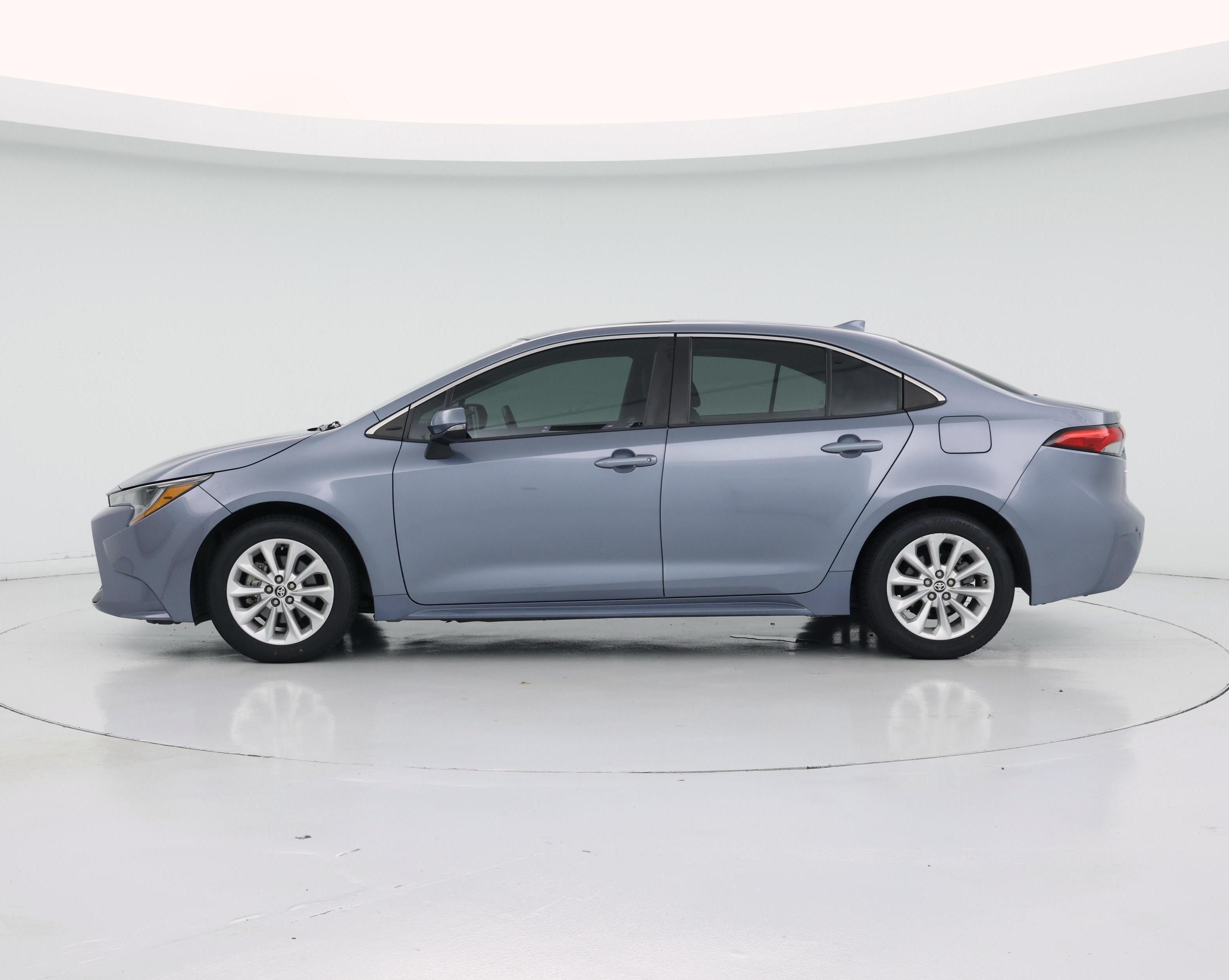 Thumbnail: 2022 Toyota Corolla - 3