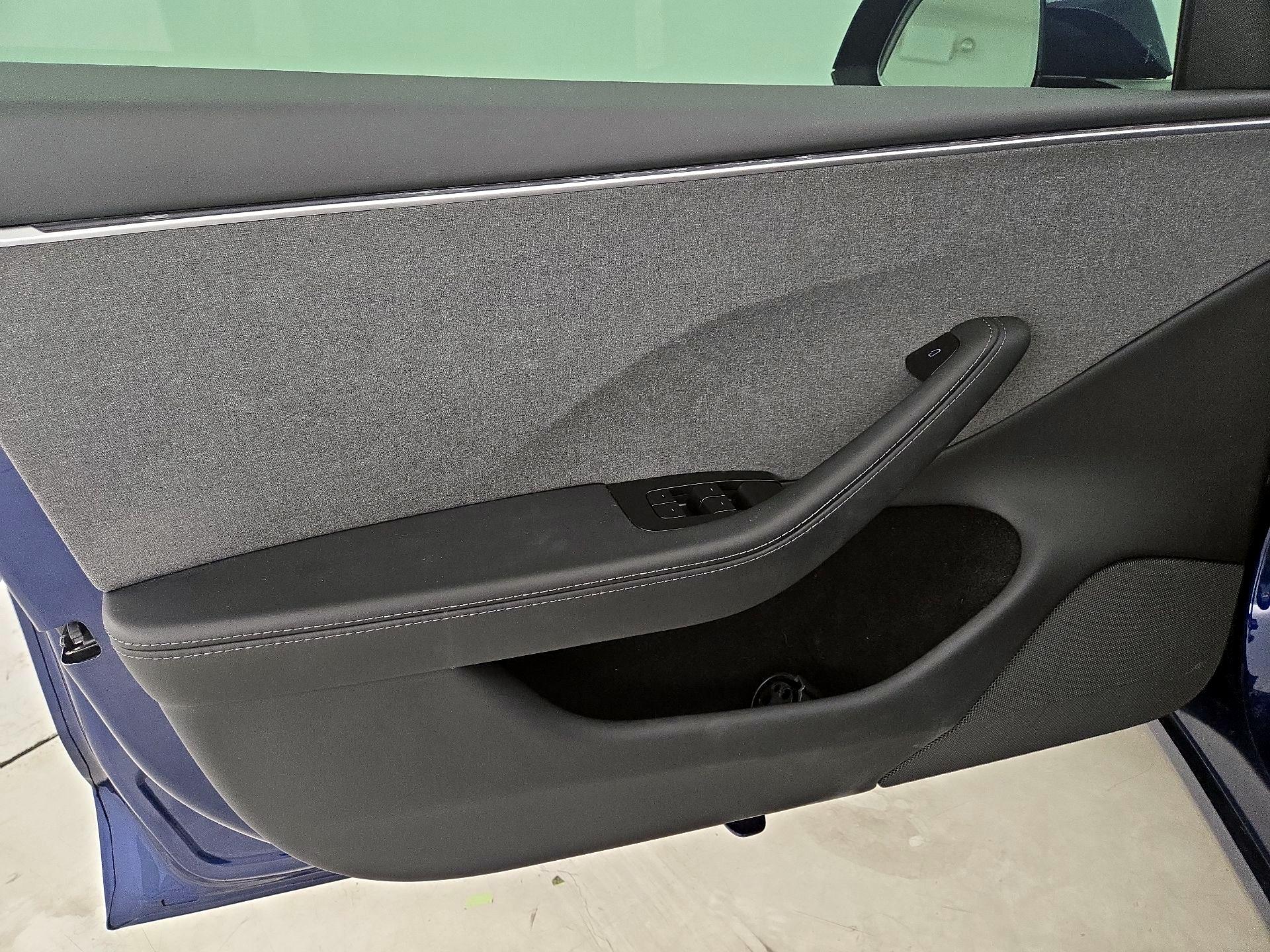 Thumbnail: 2025 Tesla Model 3 - 12