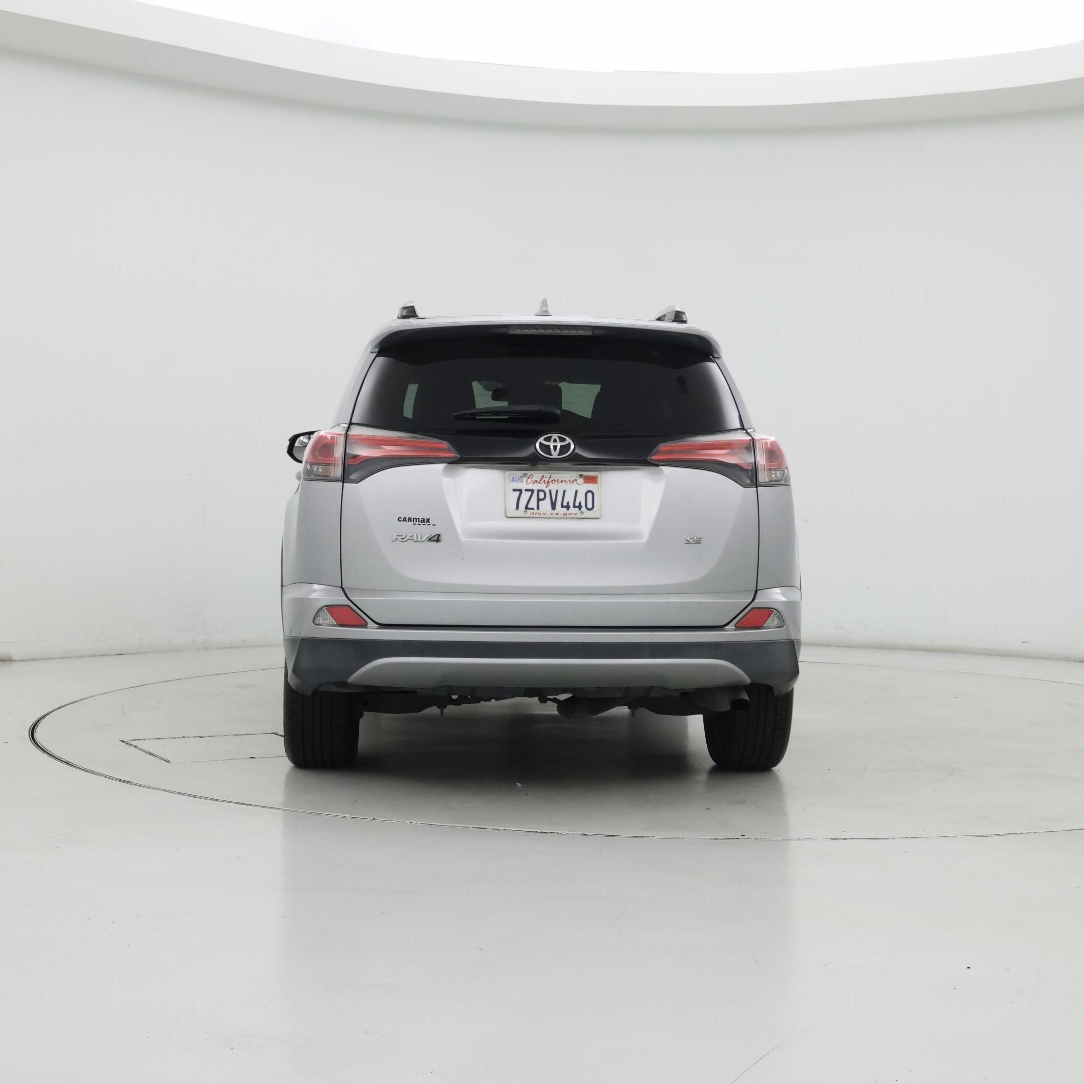 Thumbnail: 2017 Toyota RAV4 - 6