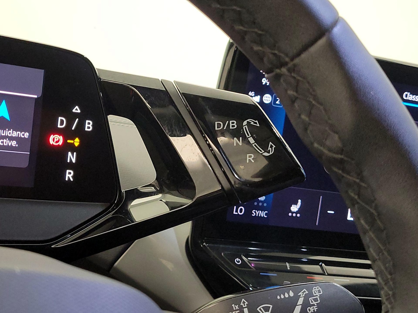 2023 Volkswagen ID.4 PRO S - Photo 18
