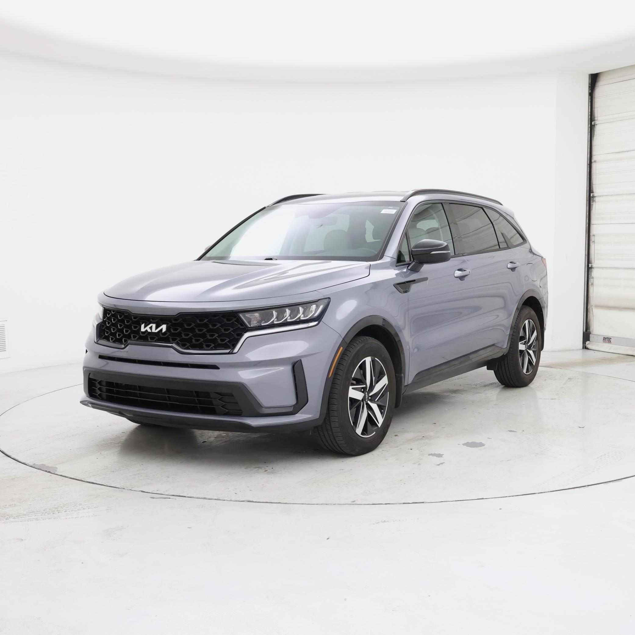 Thumbnail: 2023 Kia Sorento - 4