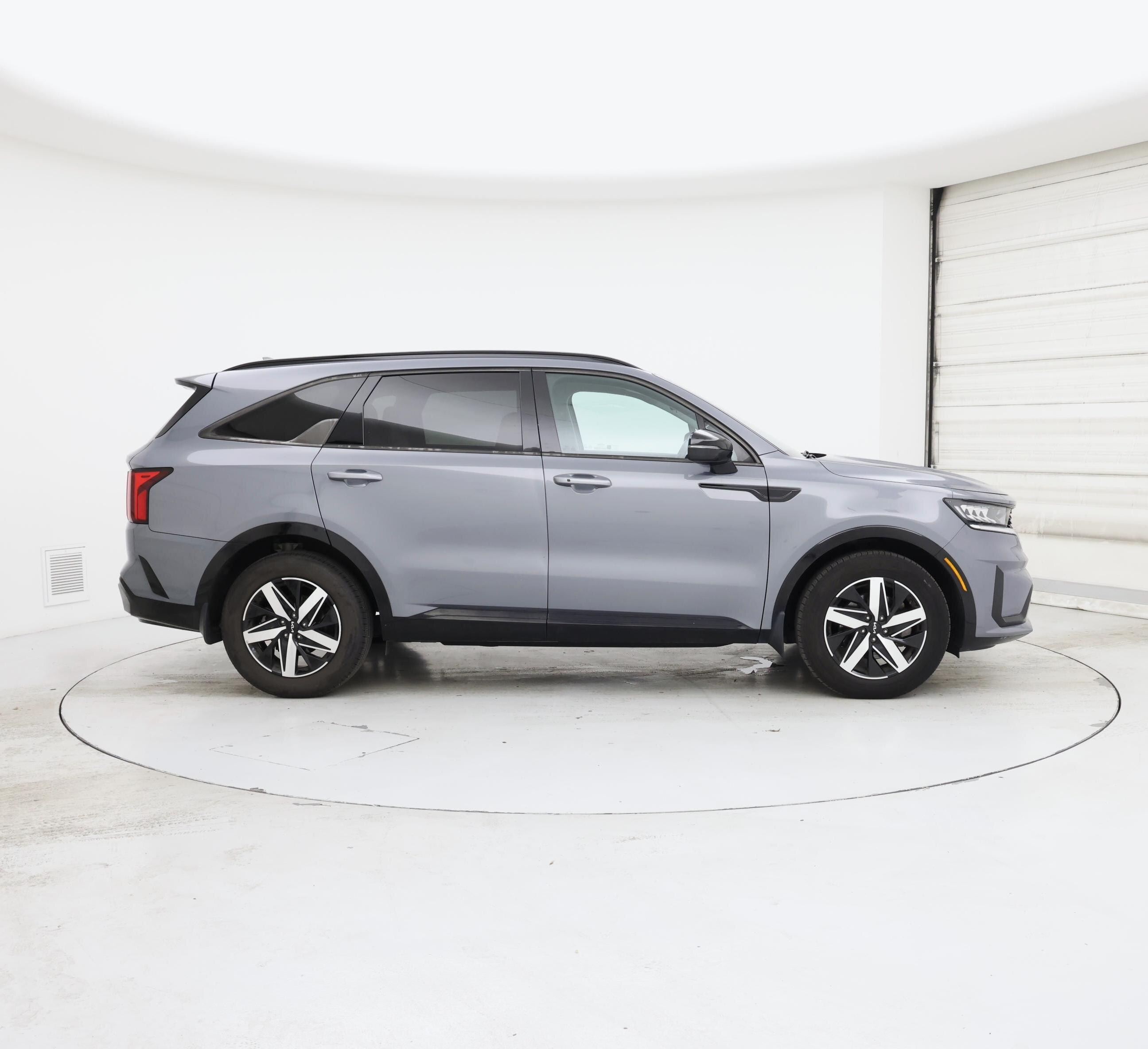 Thumbnail: 2023 Kia Sorento - 7