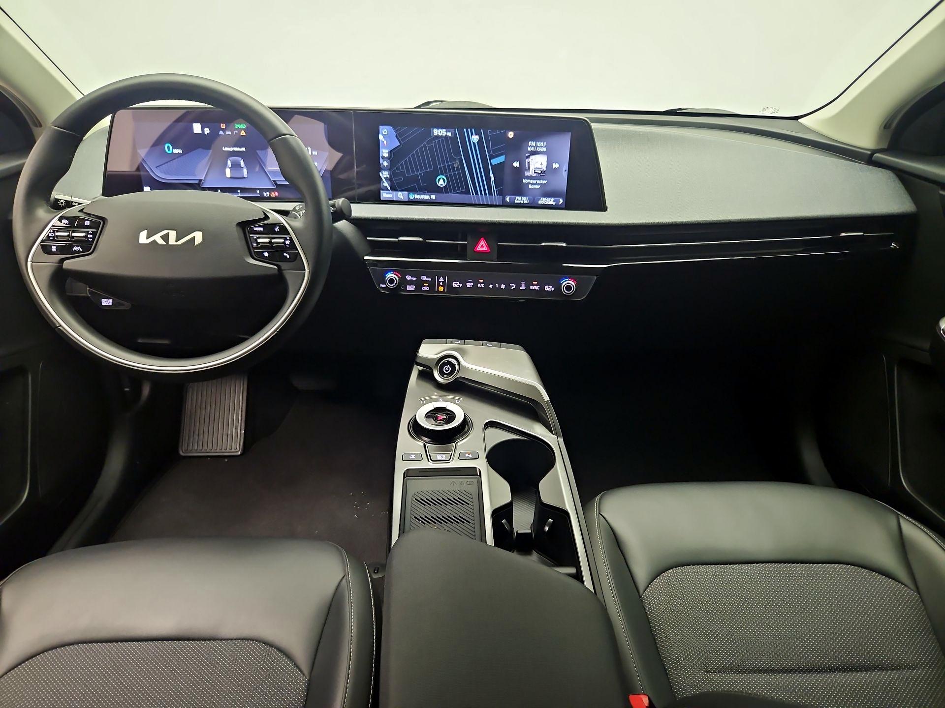 Thumbnail: 2022 Kia EV6 - 9