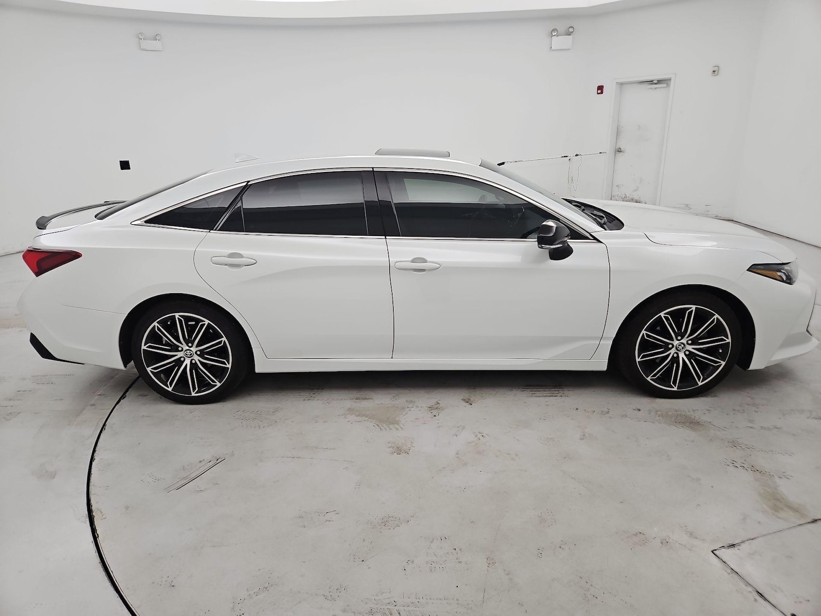 2019 Toyota Avalon XSE - Photo 4