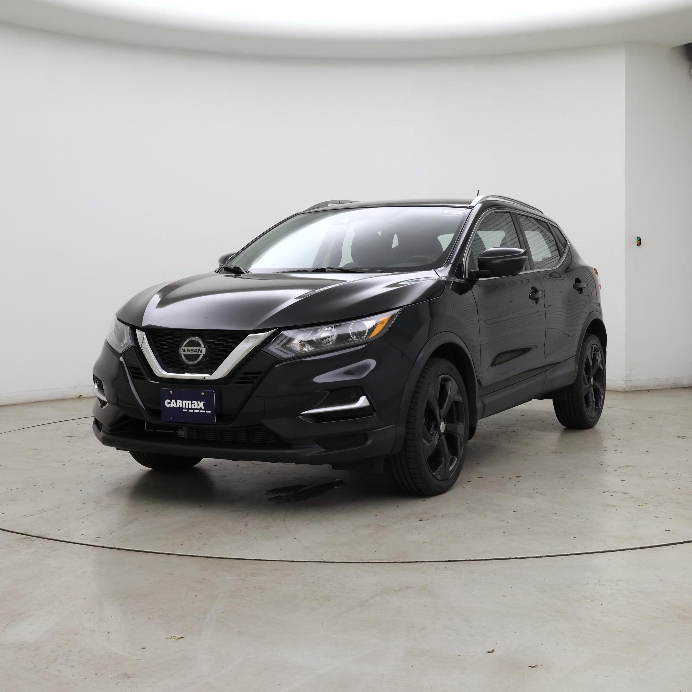 Thumbnail: 2020 Nissan Rogue Sport - 4