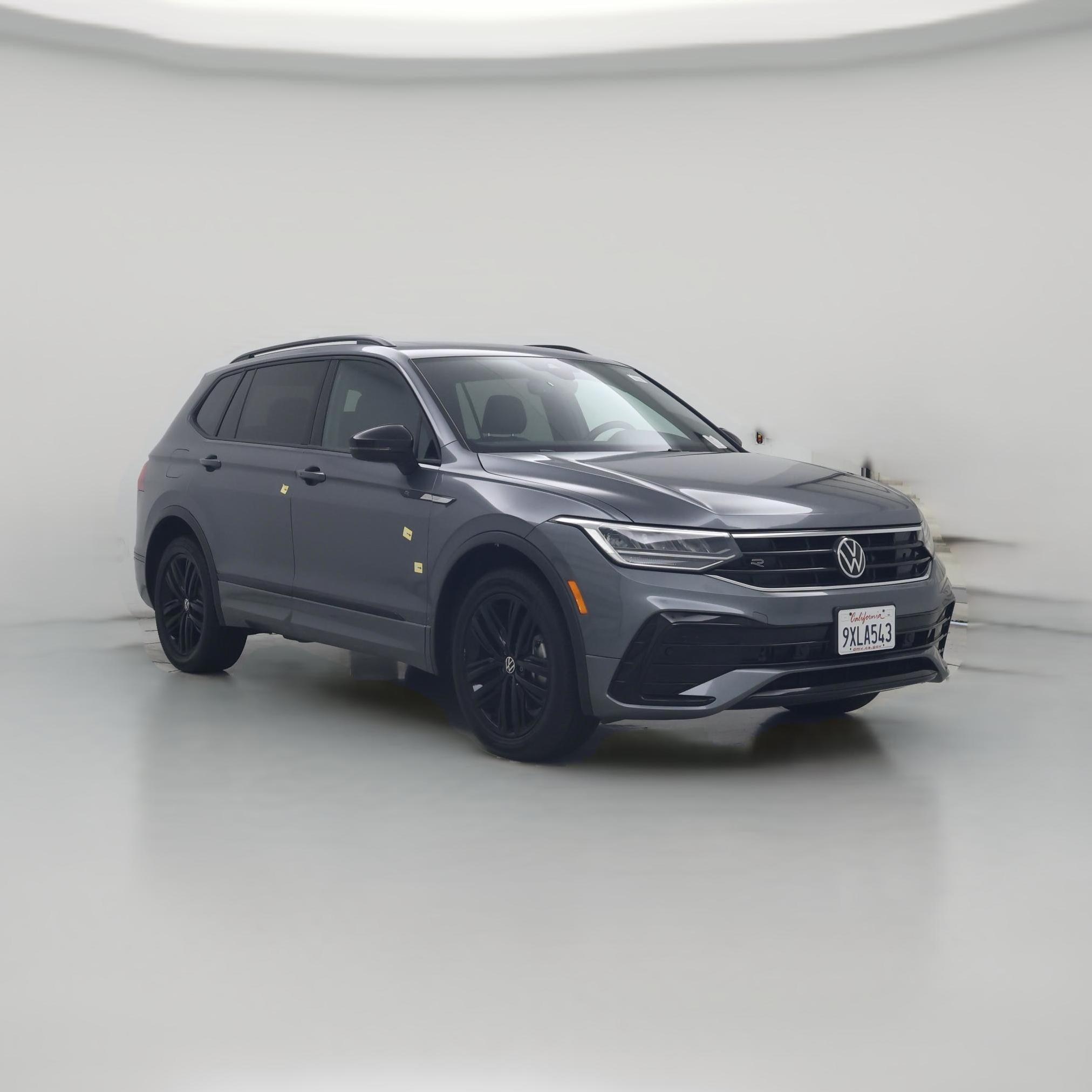 Thumbnail: 2022 Volkswagen Tiguan - 1