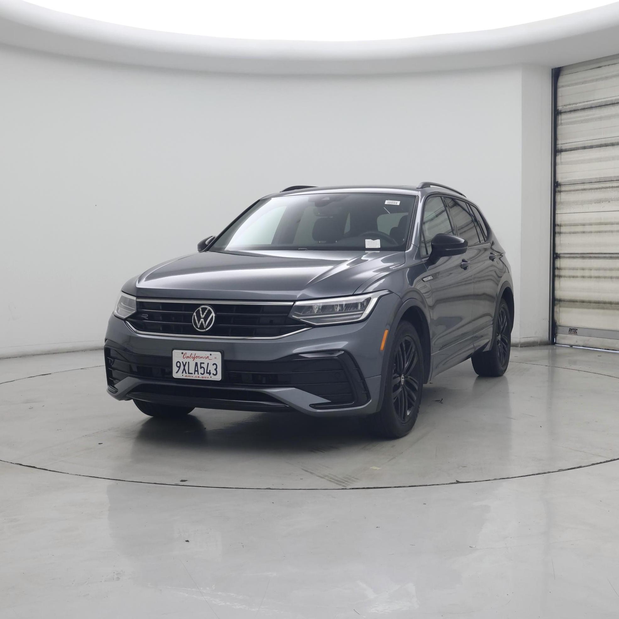 Thumbnail: 2022 Volkswagen Tiguan - 4