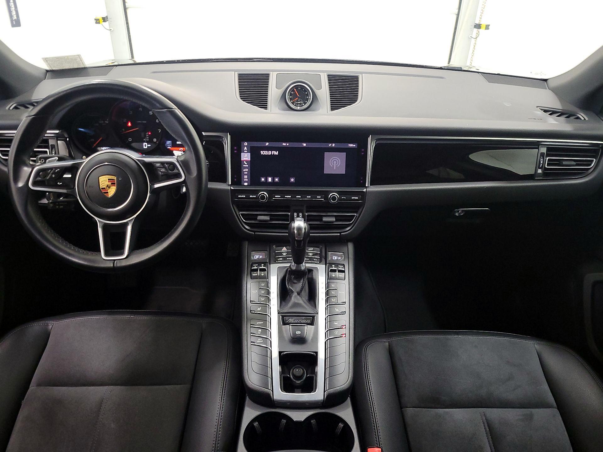 Thumbnail: 2019 Porsche Macan - 9