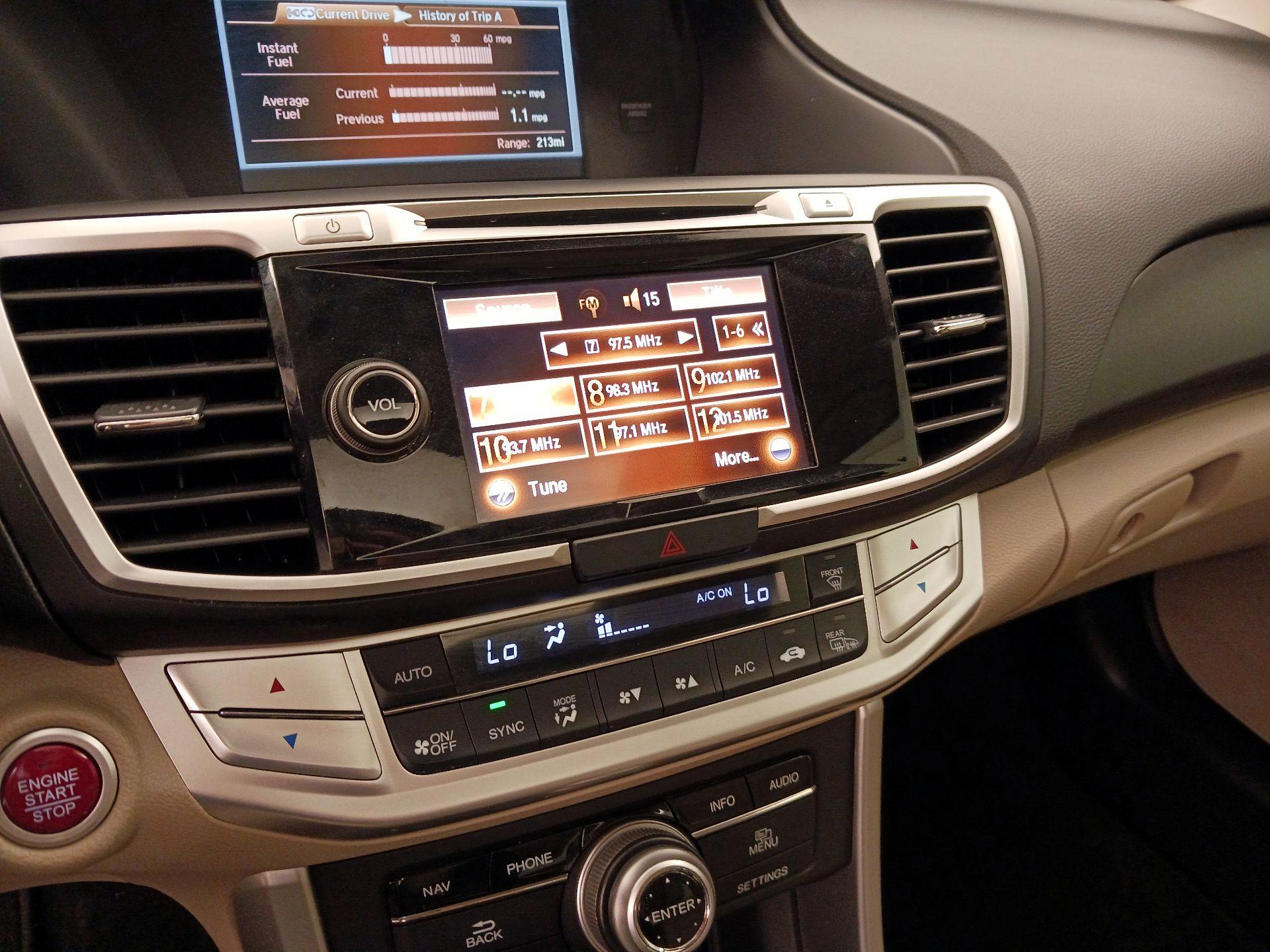 Thumbnail: 2015 Honda Accord - 15