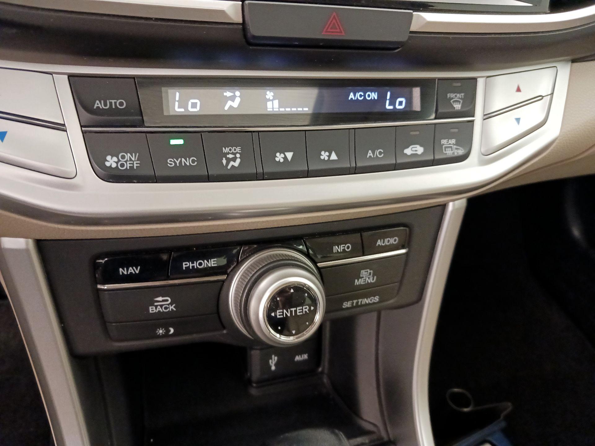 Thumbnail: 2015 Honda Accord - 16