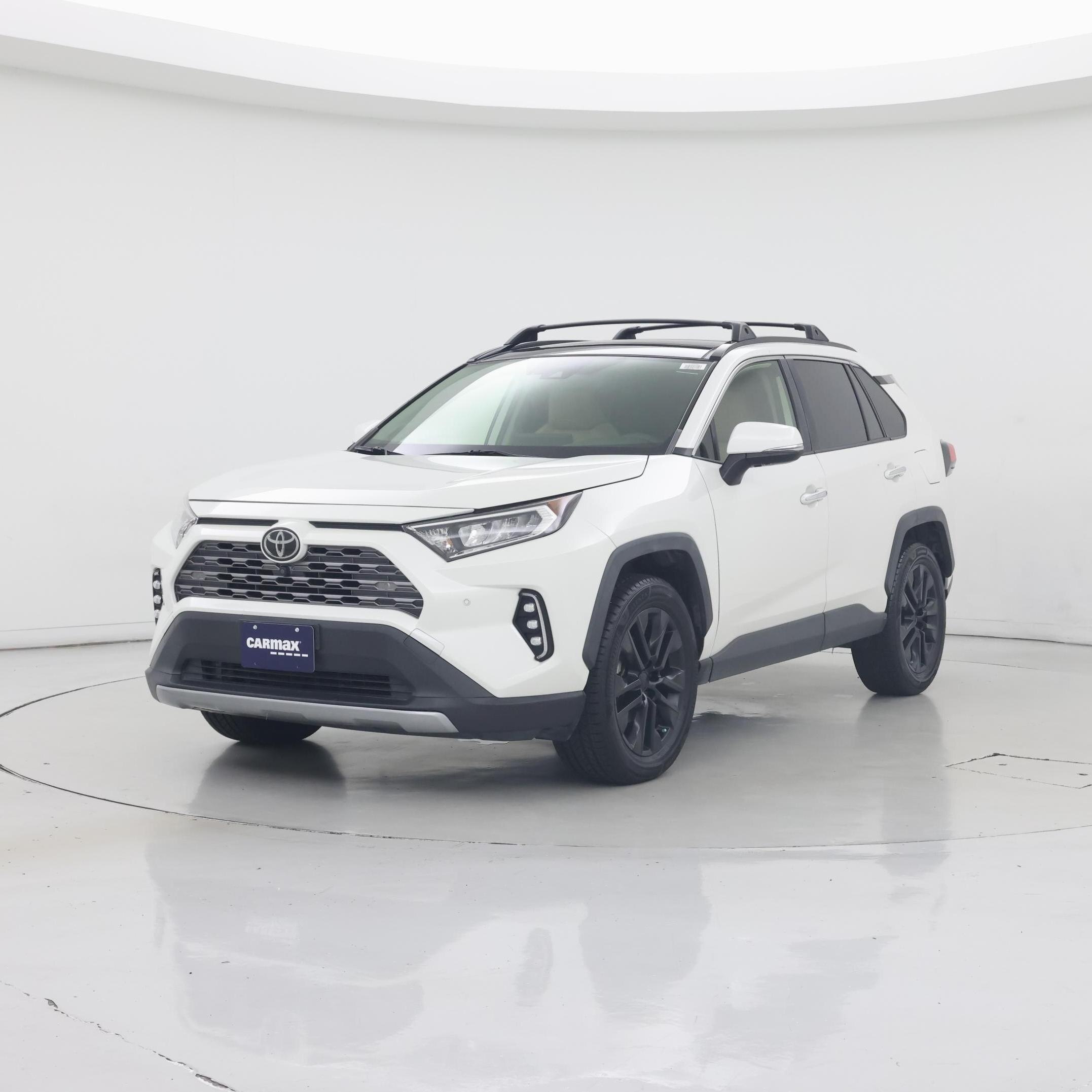 Thumbnail: 2020 Toyota RAV4 - 4