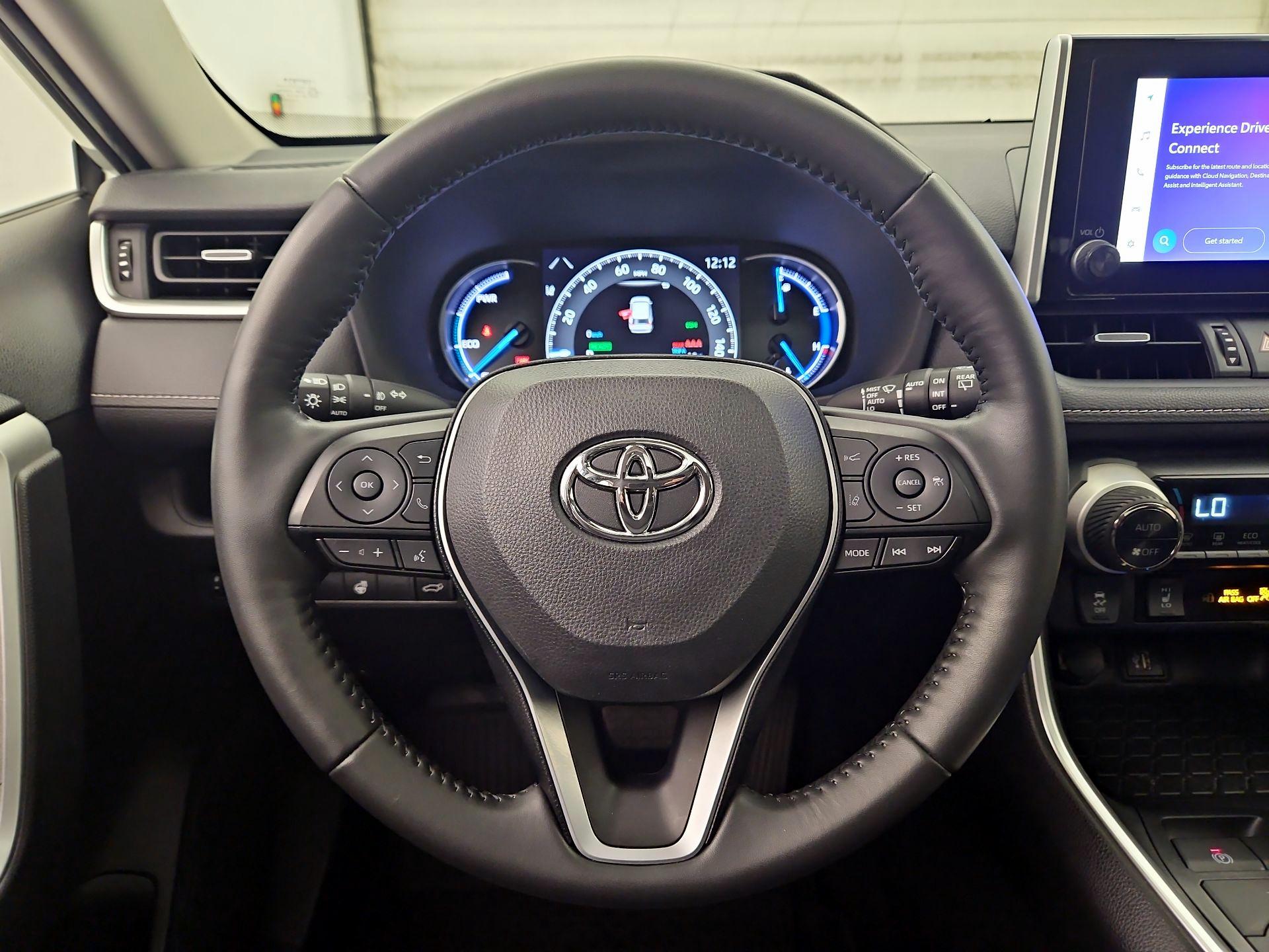 Thumbnail: 2023 Toyota RAV4 - 10