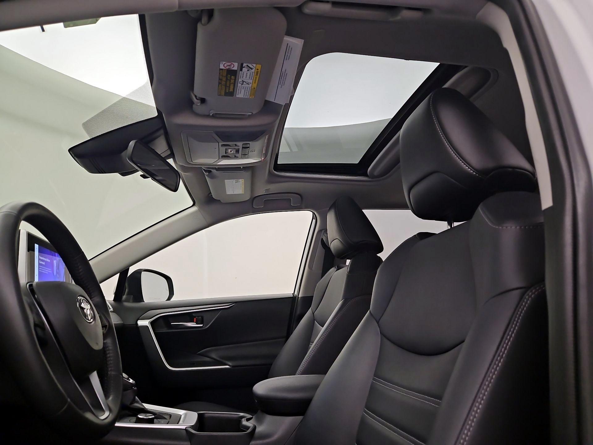 Thumbnail: 2023 Toyota RAV4 - 19