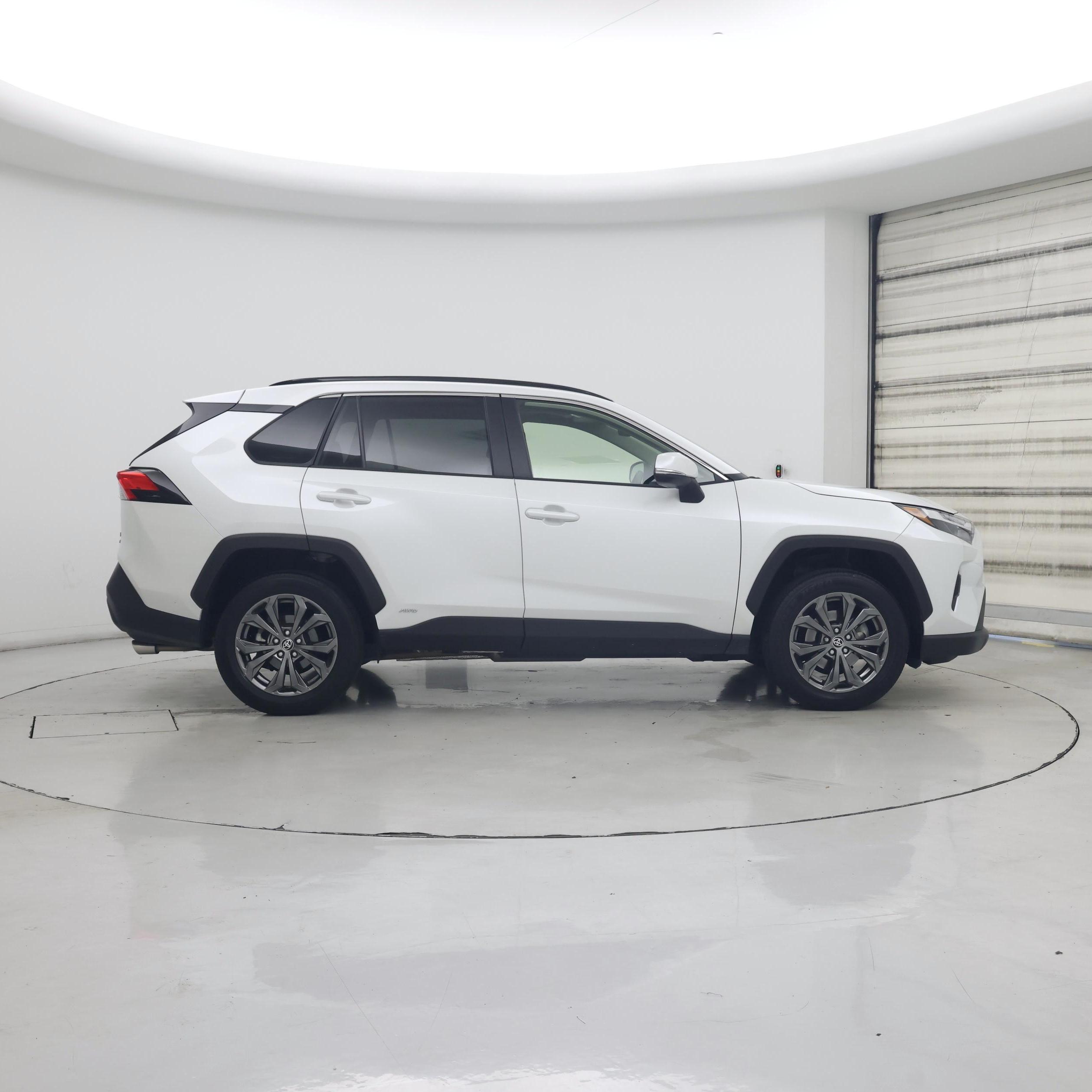 Thumbnail: 2023 Toyota RAV4 - 7