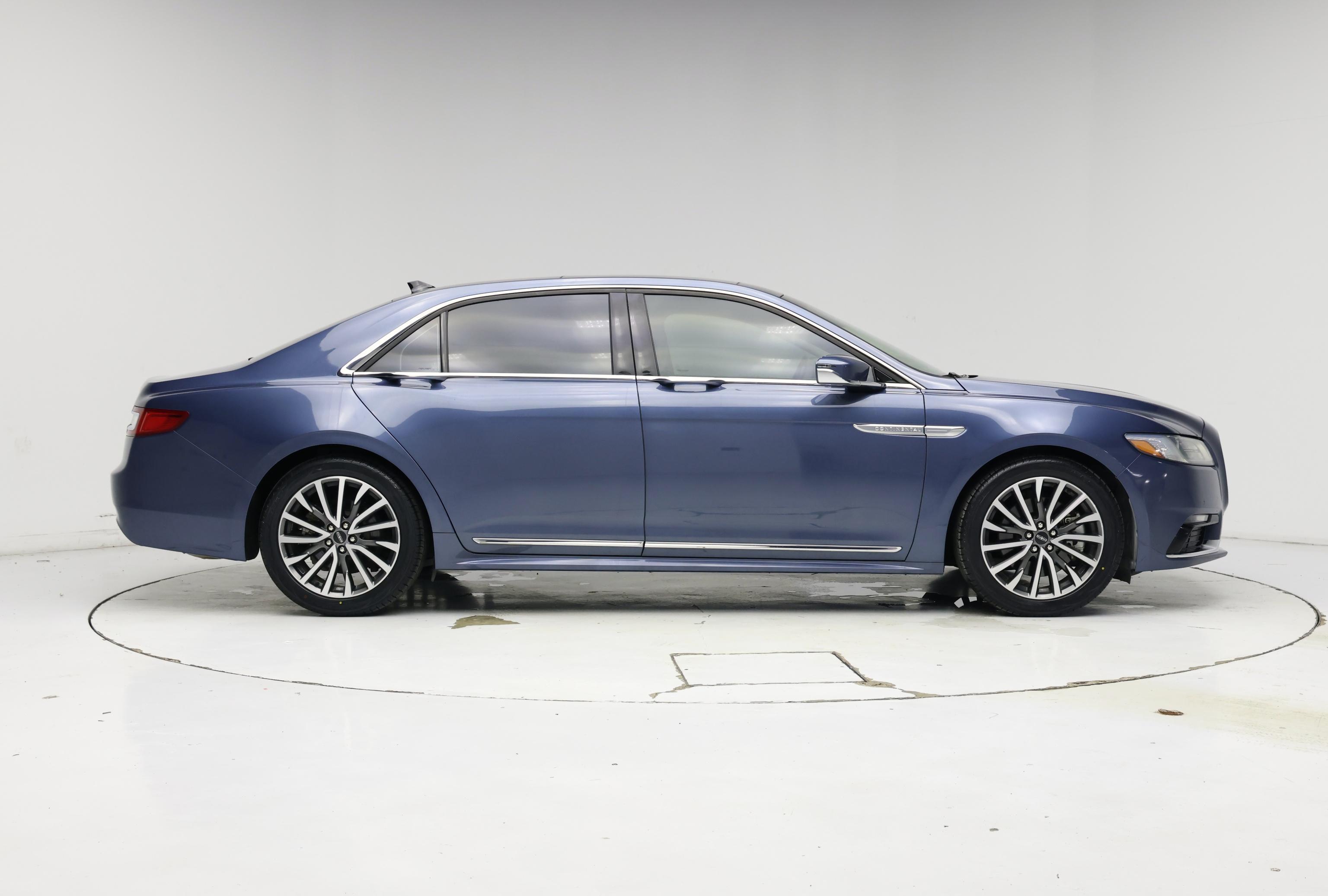 Thumbnail: 2020 Lincoln Continental - 7