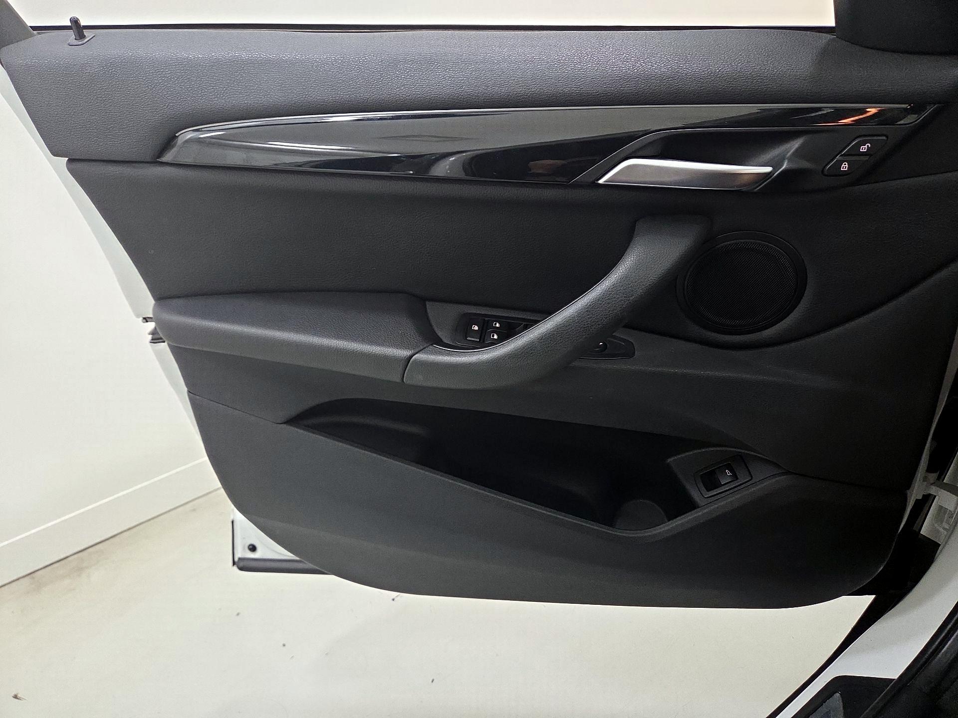 Thumbnail: 2019 BMW X1 - 12