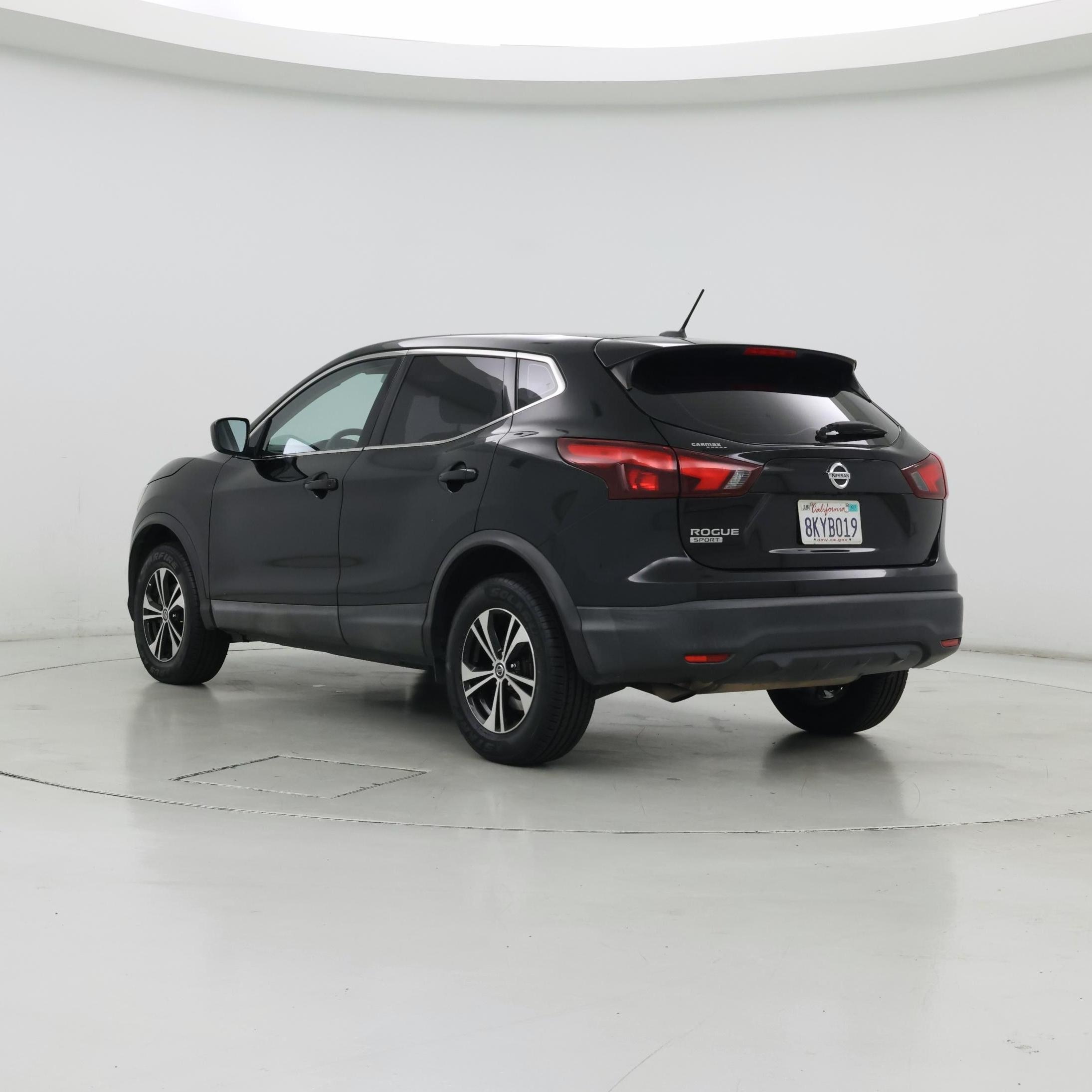 Thumbnail: 2018 Nissan Rogue Sport - 2
